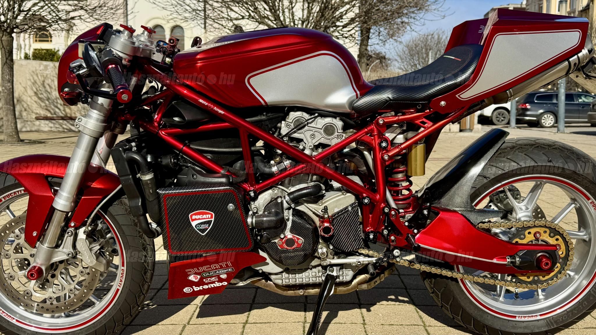 DUCATI 749 2004/7 - 1