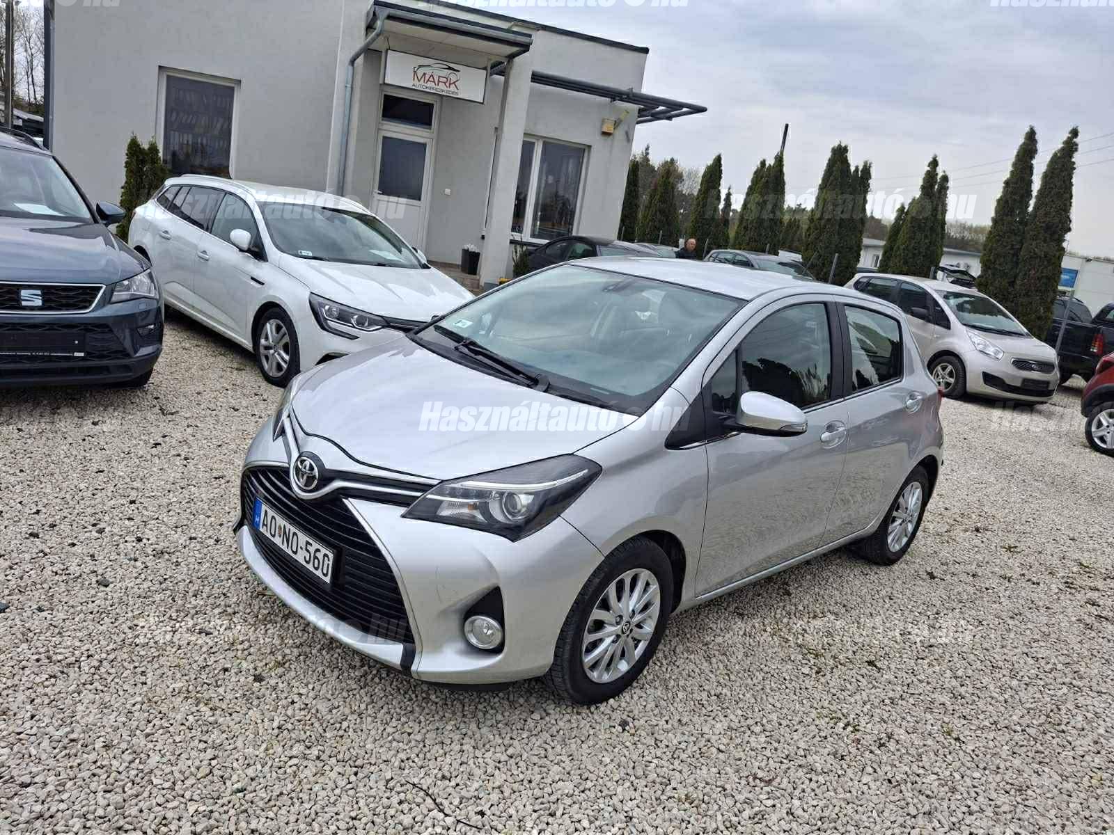 TOYOTA YARIS 2015/7 - 1