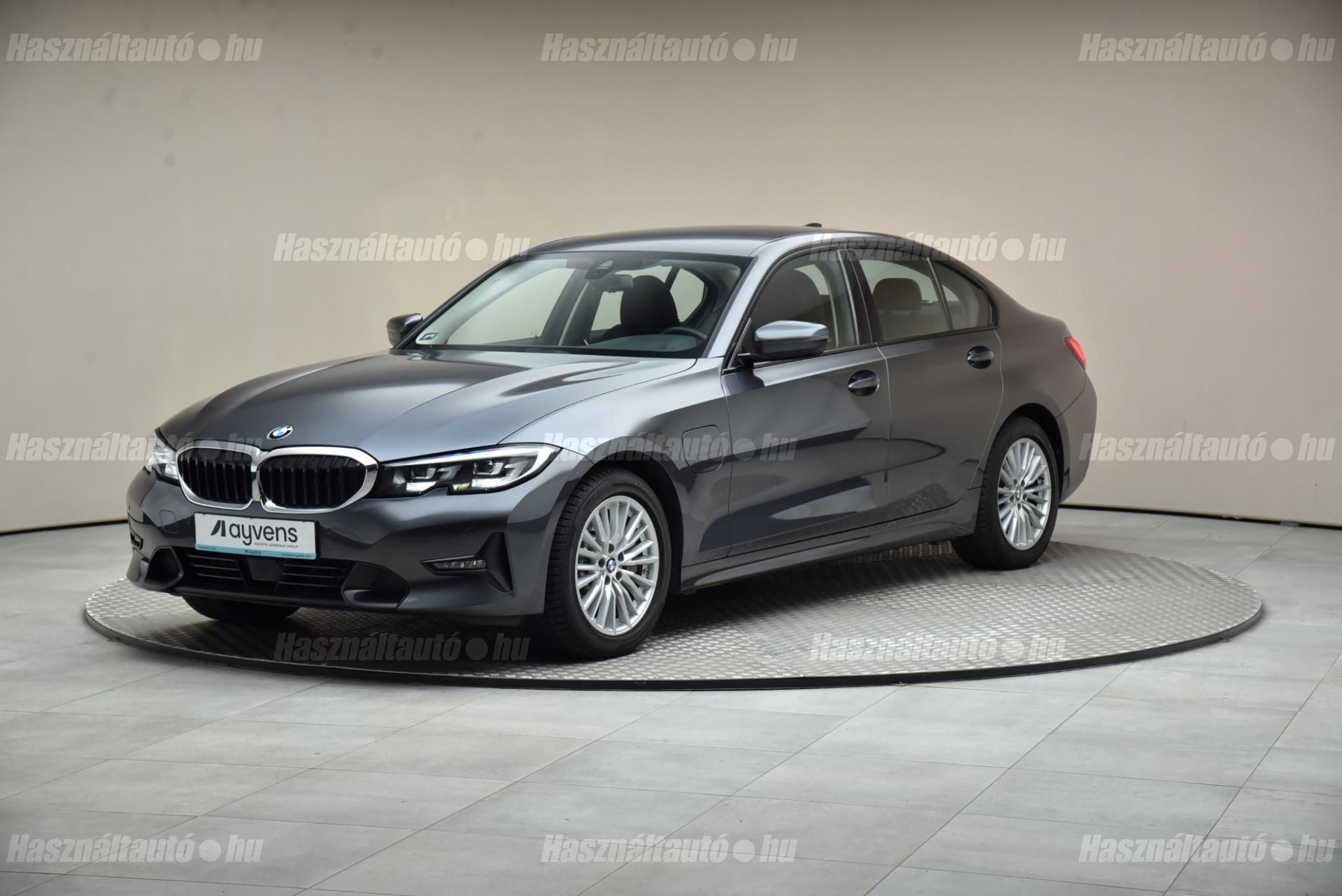 BMW 330 2020/11 - 1