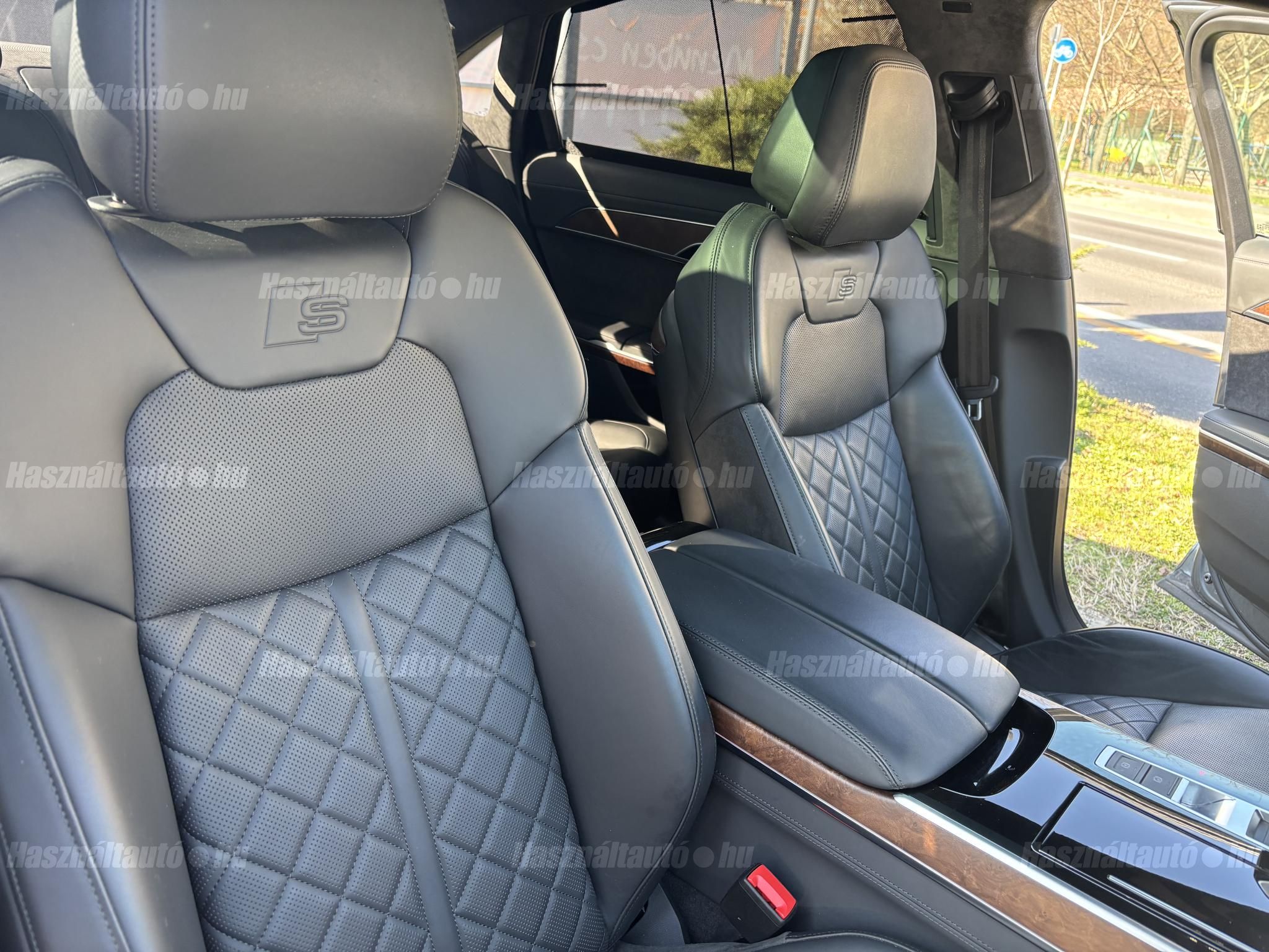AUDI A8 2022/2 - 1