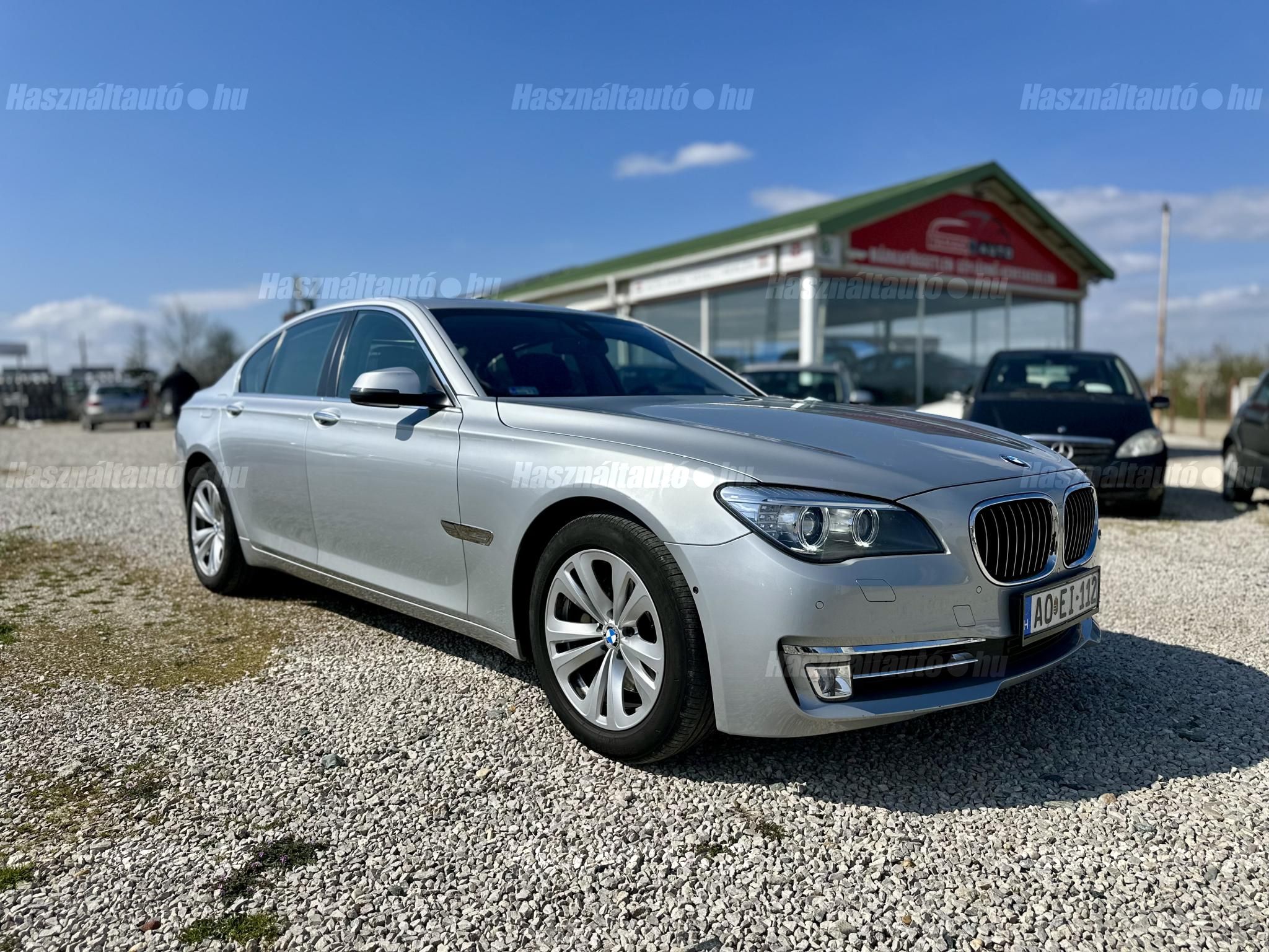 BMW 740 2013/12 - 1