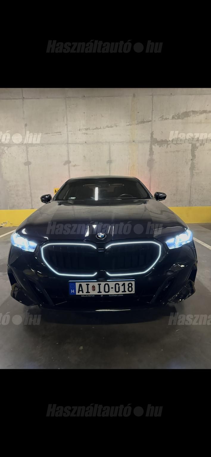 BMW 520 2023/12 - 1