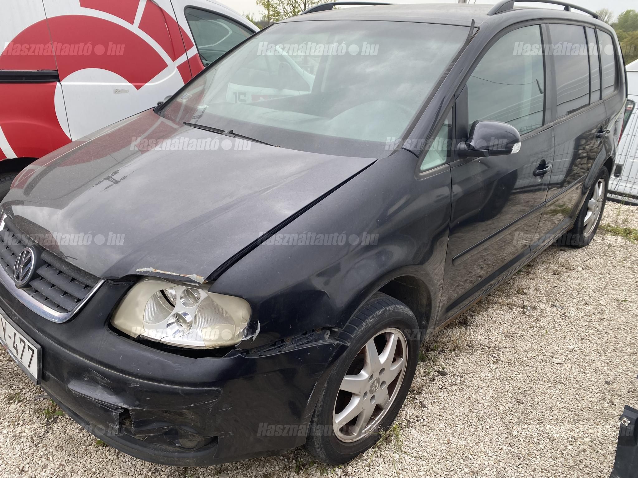 VOLKSWAGEN TOURAN 2004/6 - 1