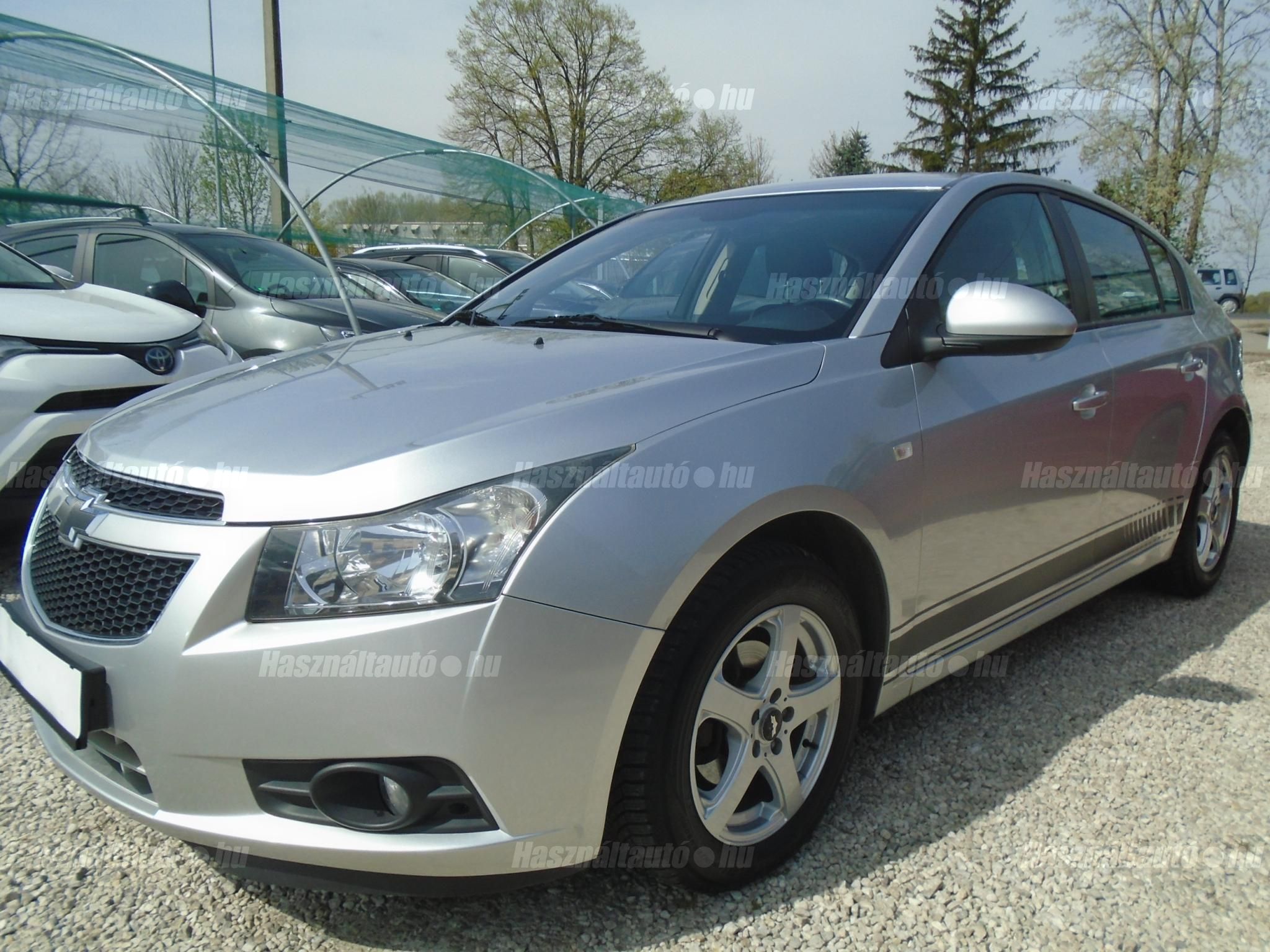 CHEVROLET CRUZE 2012/8 - 1