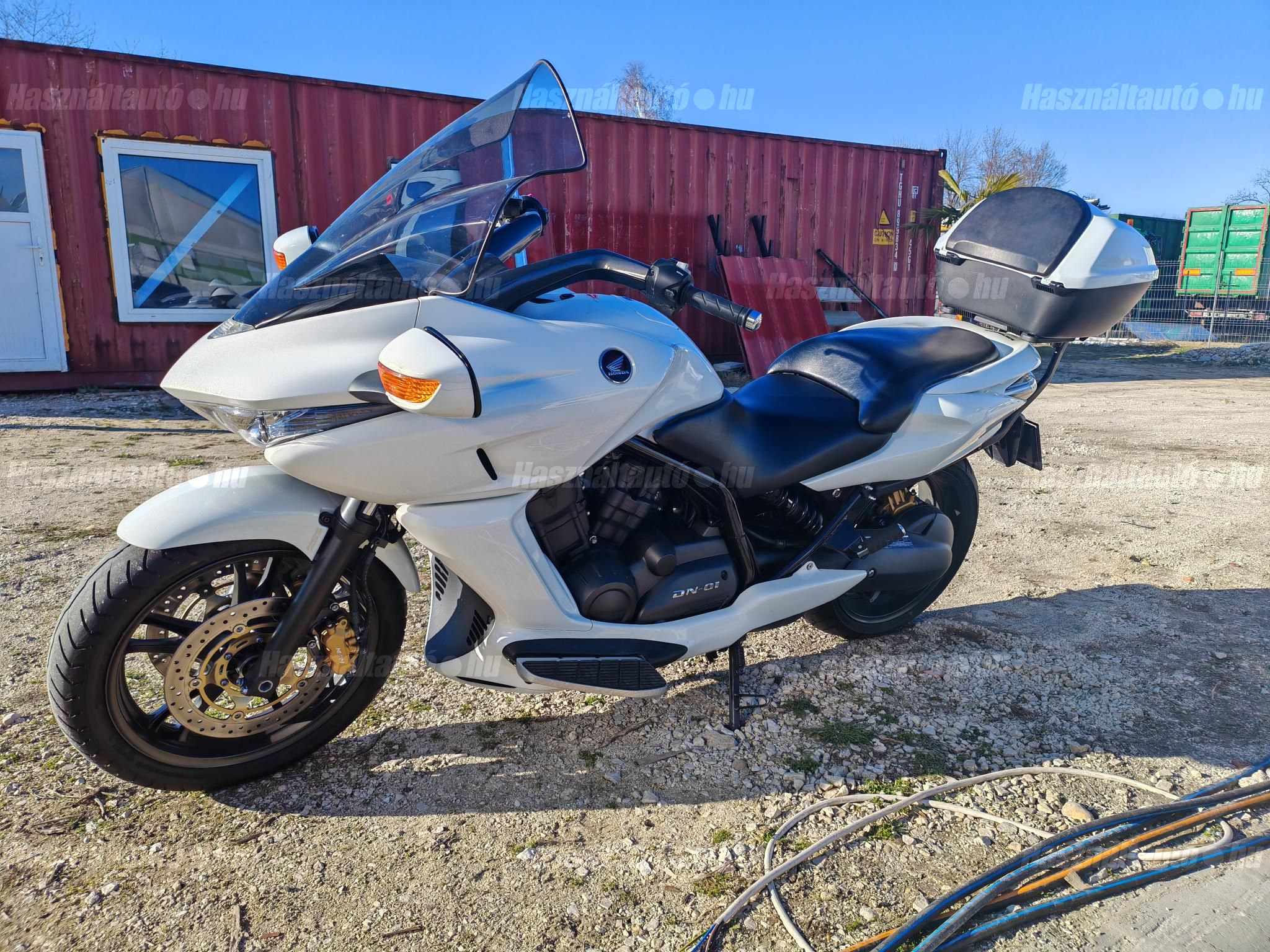 HONDA DN-01 2011/4 - 1