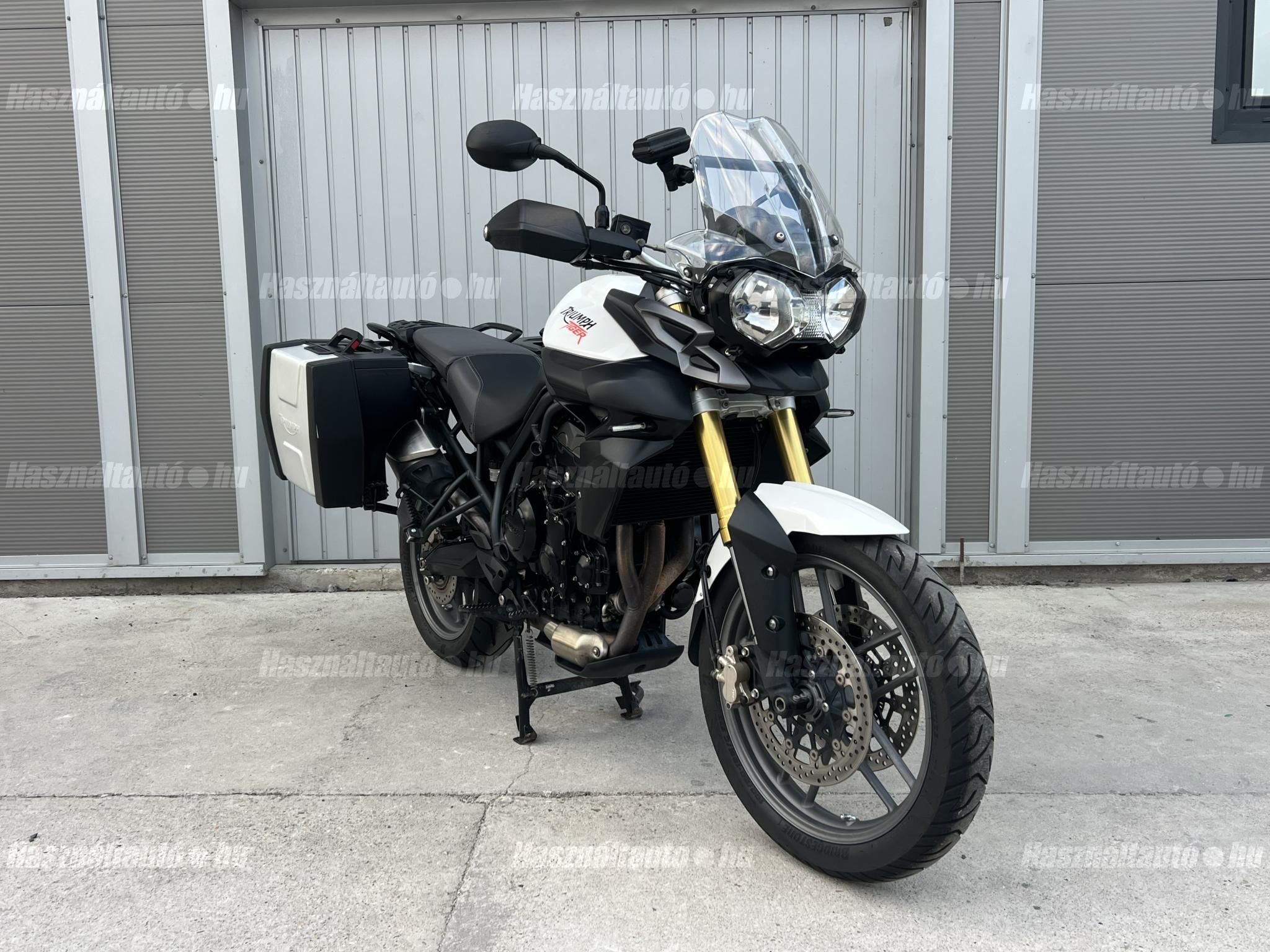 TRIUMPH TIGER 800 2013/4 - 1