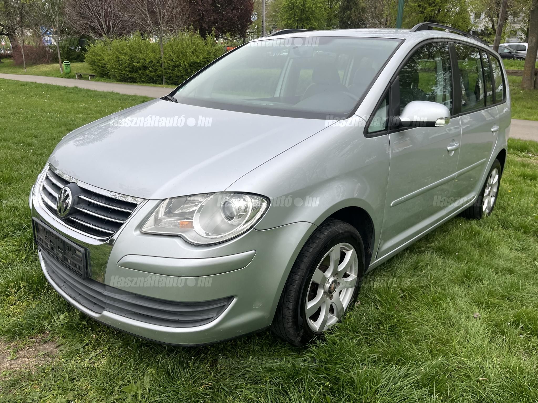 VOLKSWAGEN TOURAN 2009/4 - 1