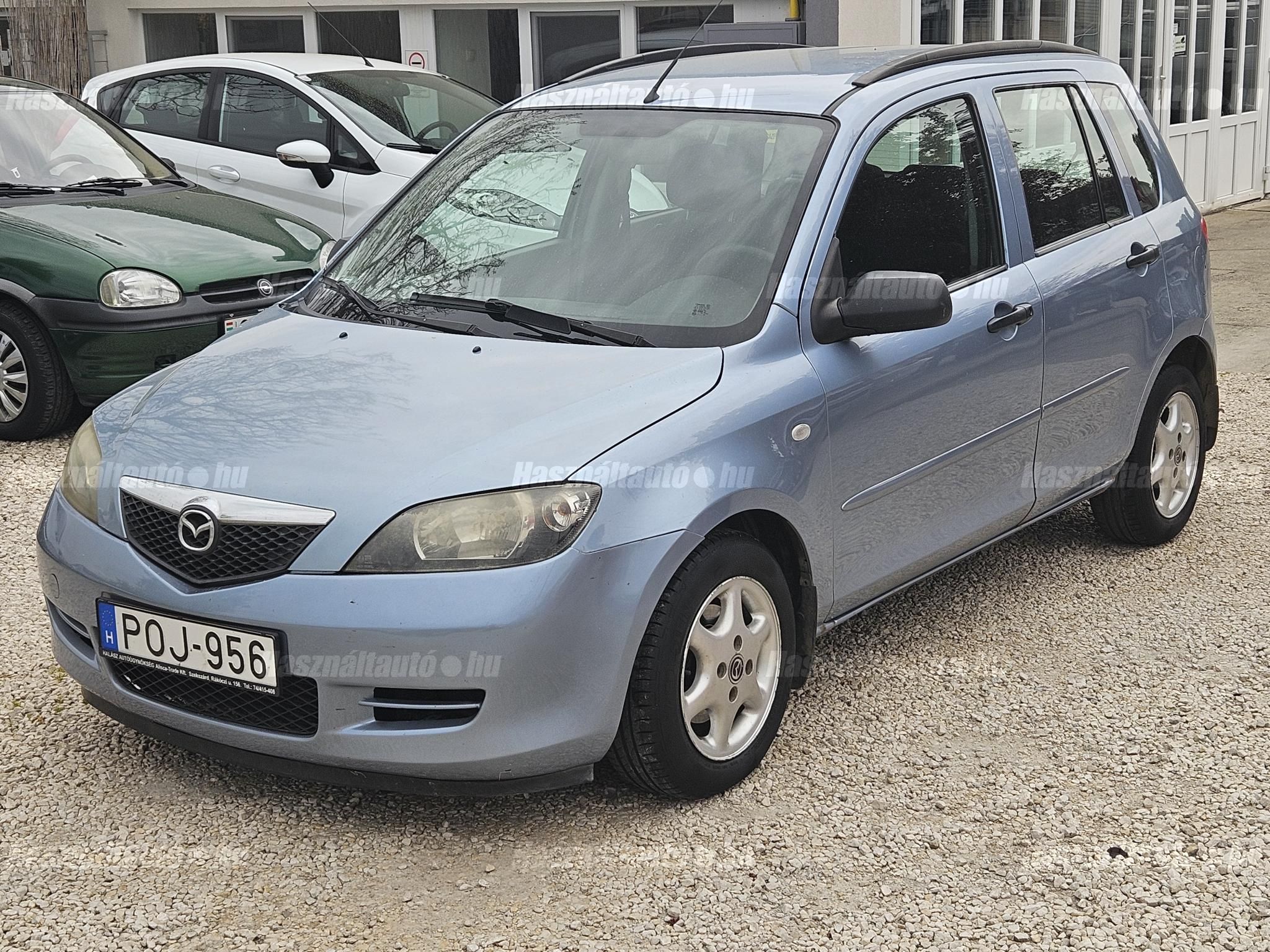 MAZDA 2 2004/6 - 1