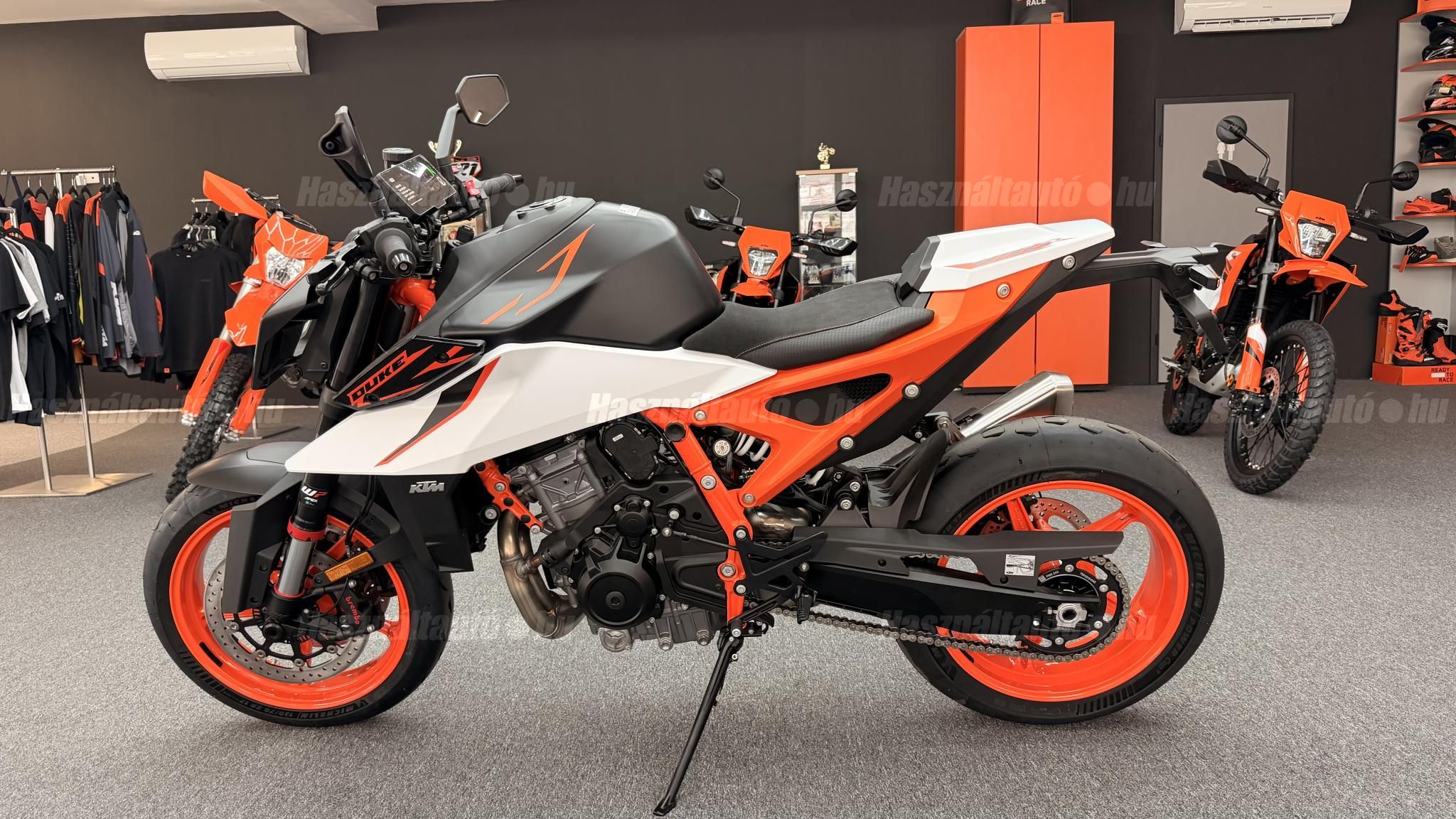 KTM 990 DUKE 2026 - 1