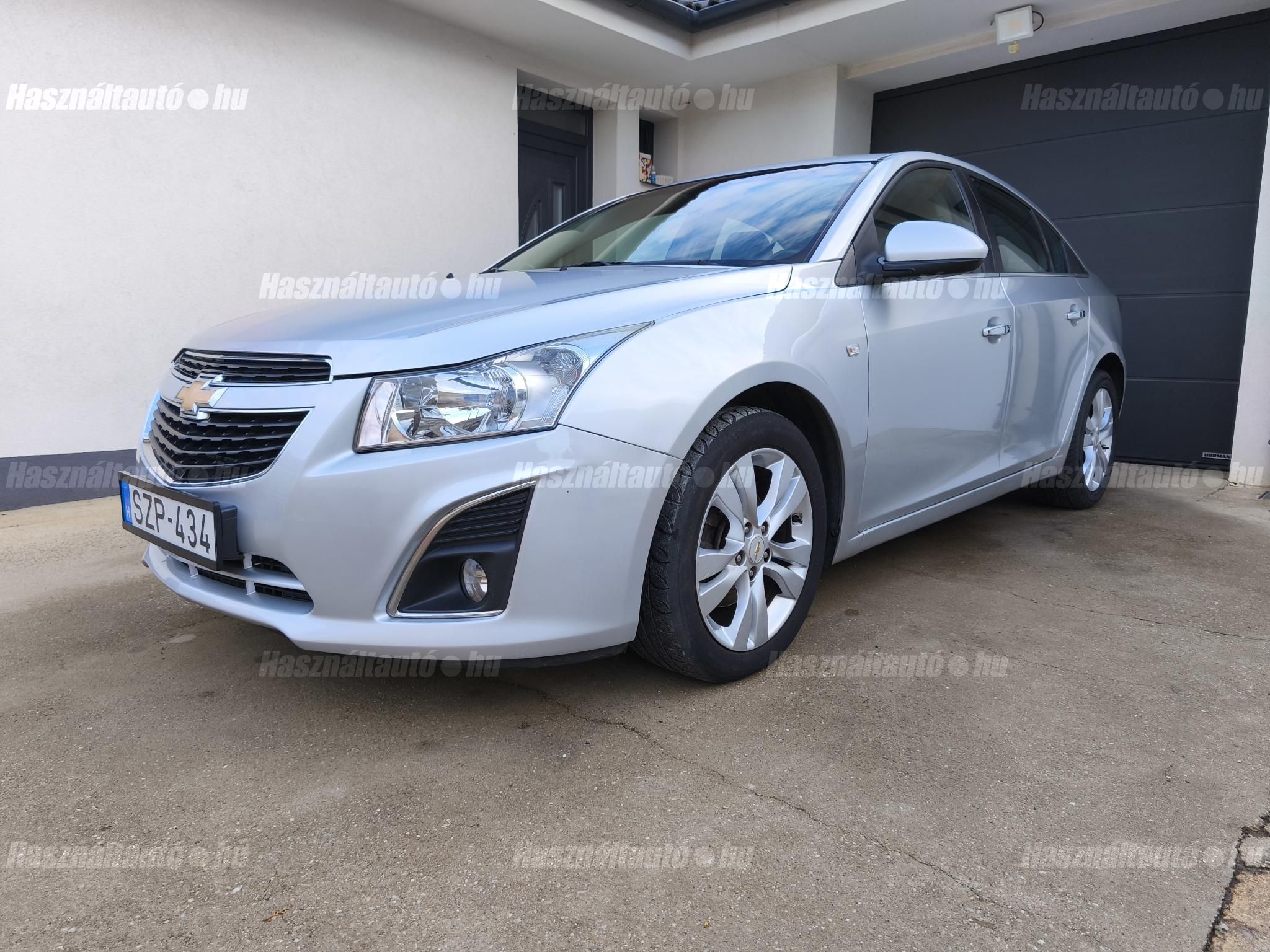 CHEVROLET CRUZE 2013/8 - 1