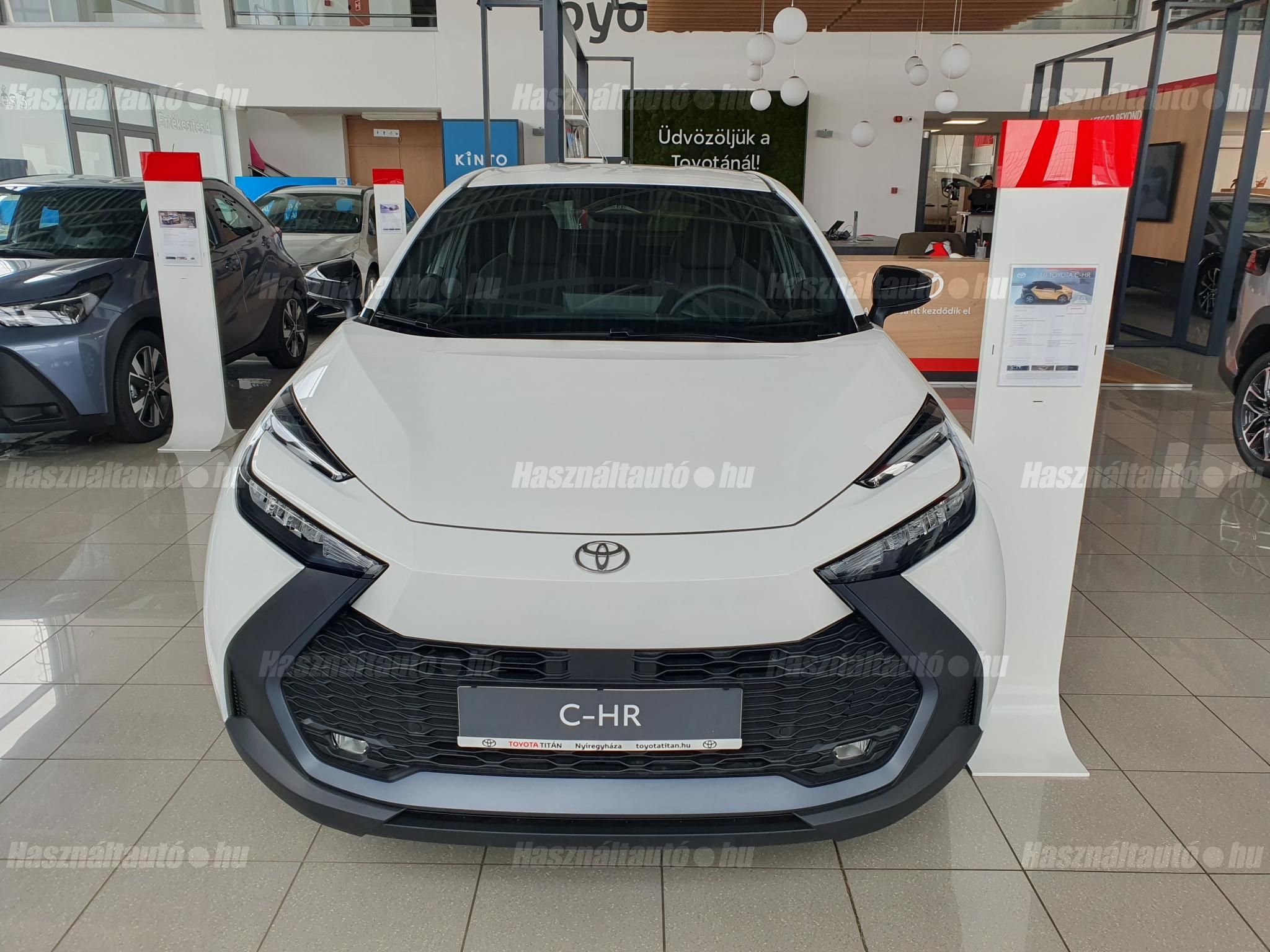 TOYOTA C-HR 2026 - 1