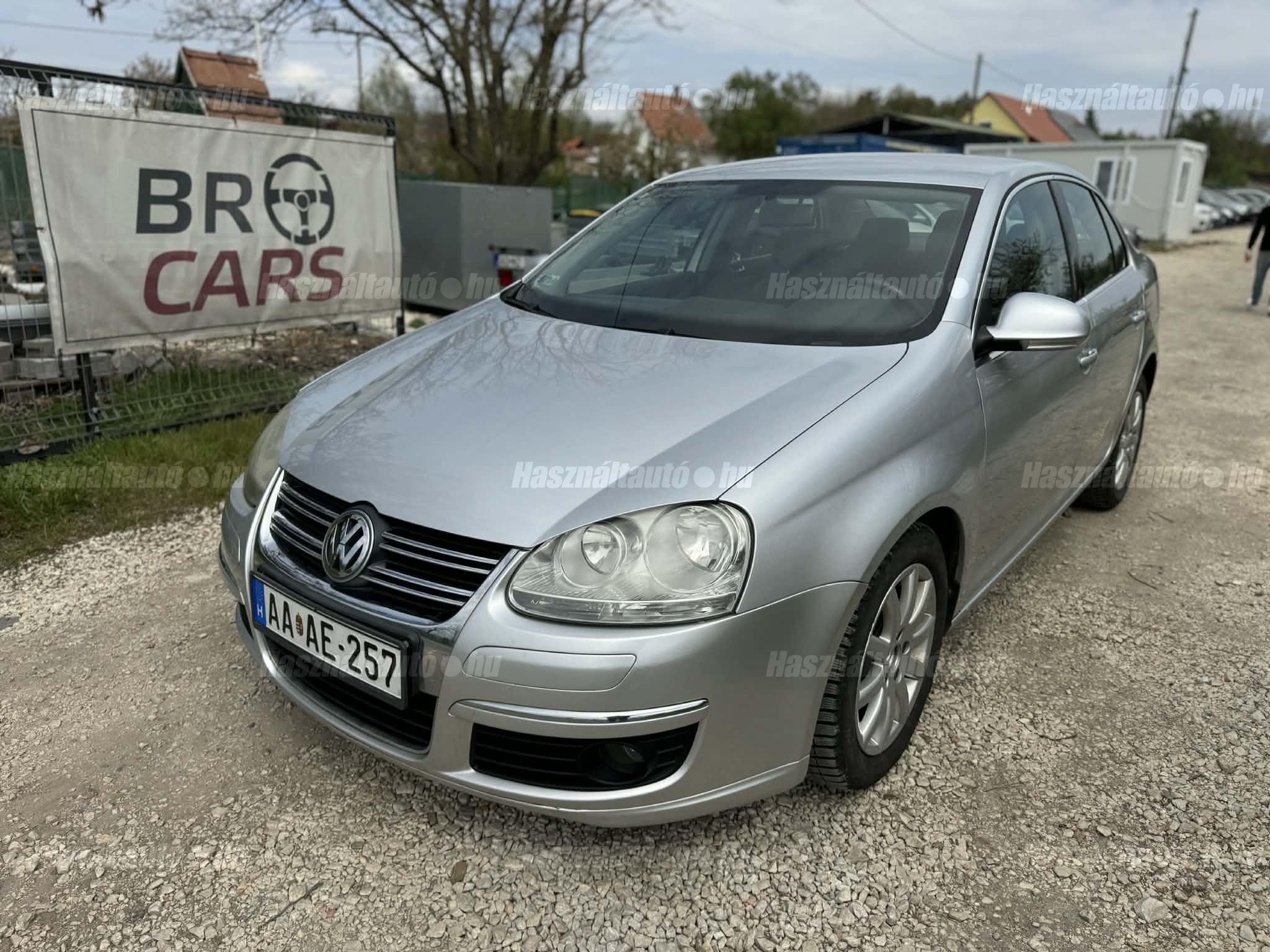 VOLKSWAGEN JETTA 2006/8 - 1
