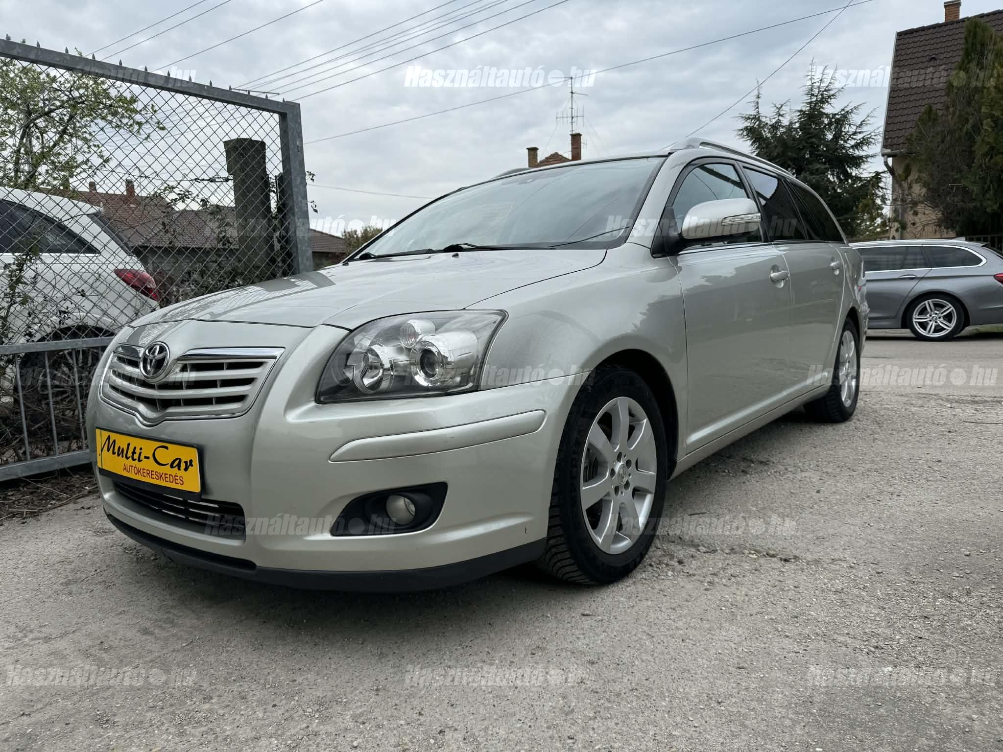 TOYOTA AVENSIS 2009/4 - 1