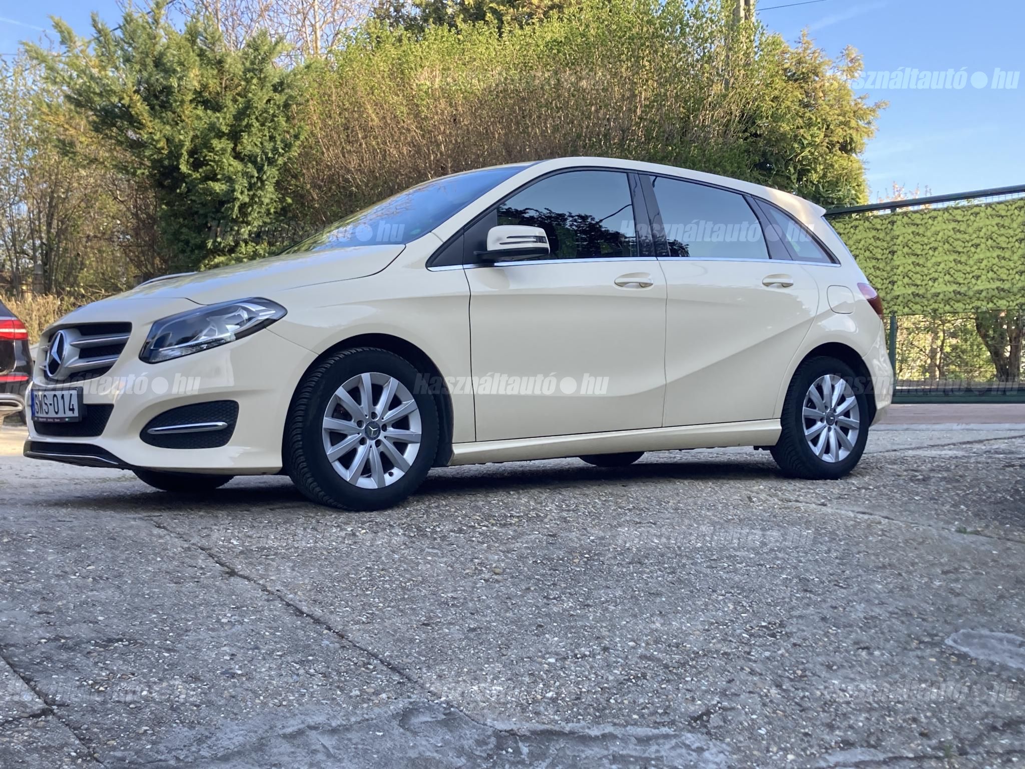 MERCEDES-BENZ B-OSZTÁLY 2015/6 - 1