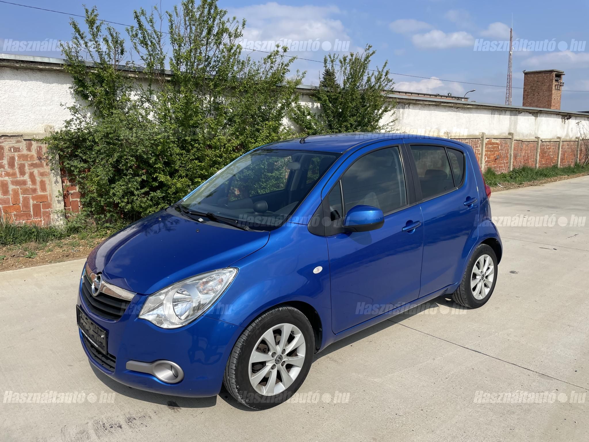 OPEL AGILA 2013/10 - 1