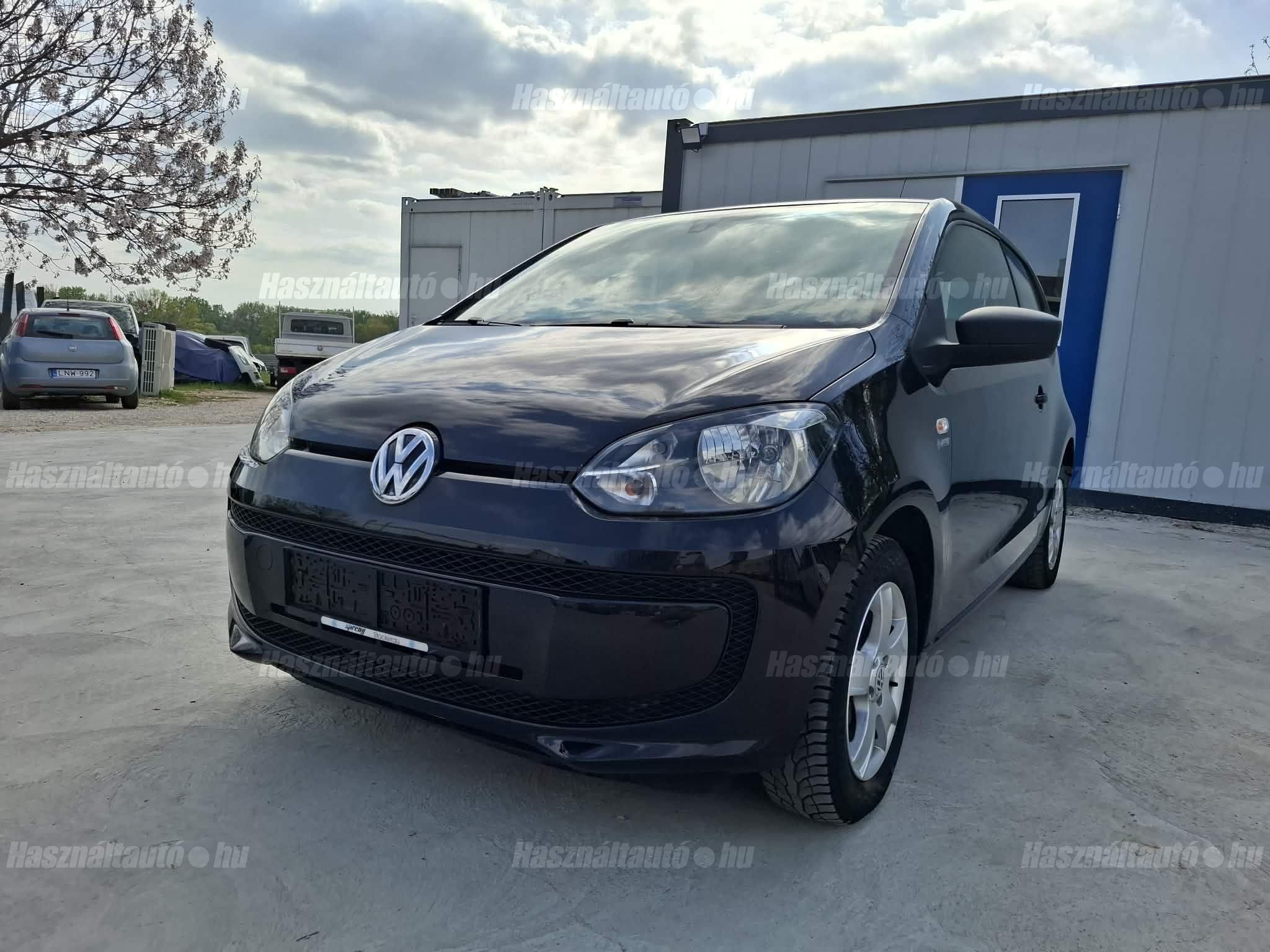 VOLKSWAGEN UP 2012 - 1