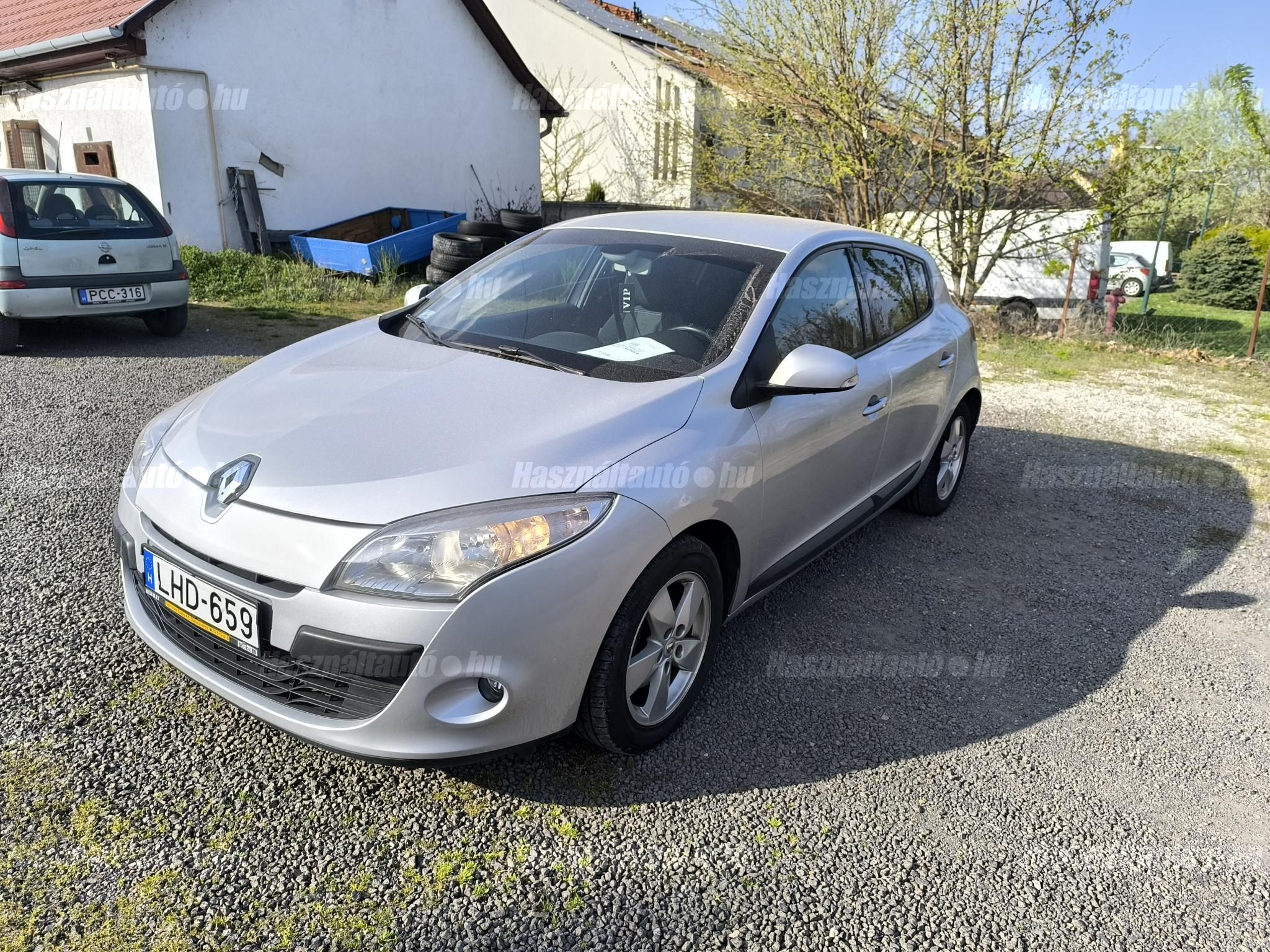 RENAULT MEGANE 2009/11 - 1