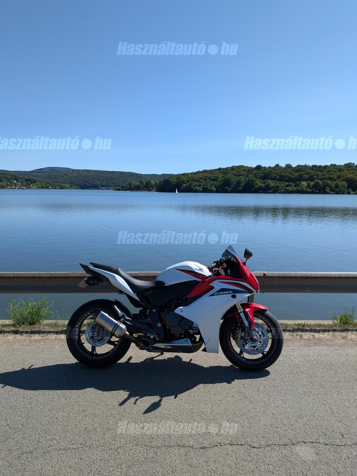 HONDA CBR 600 F 2011/6 - 1