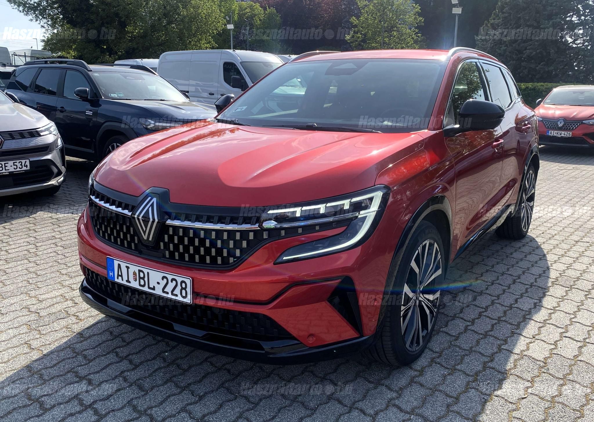 RENAULT AUSTRAL 2024 - 1