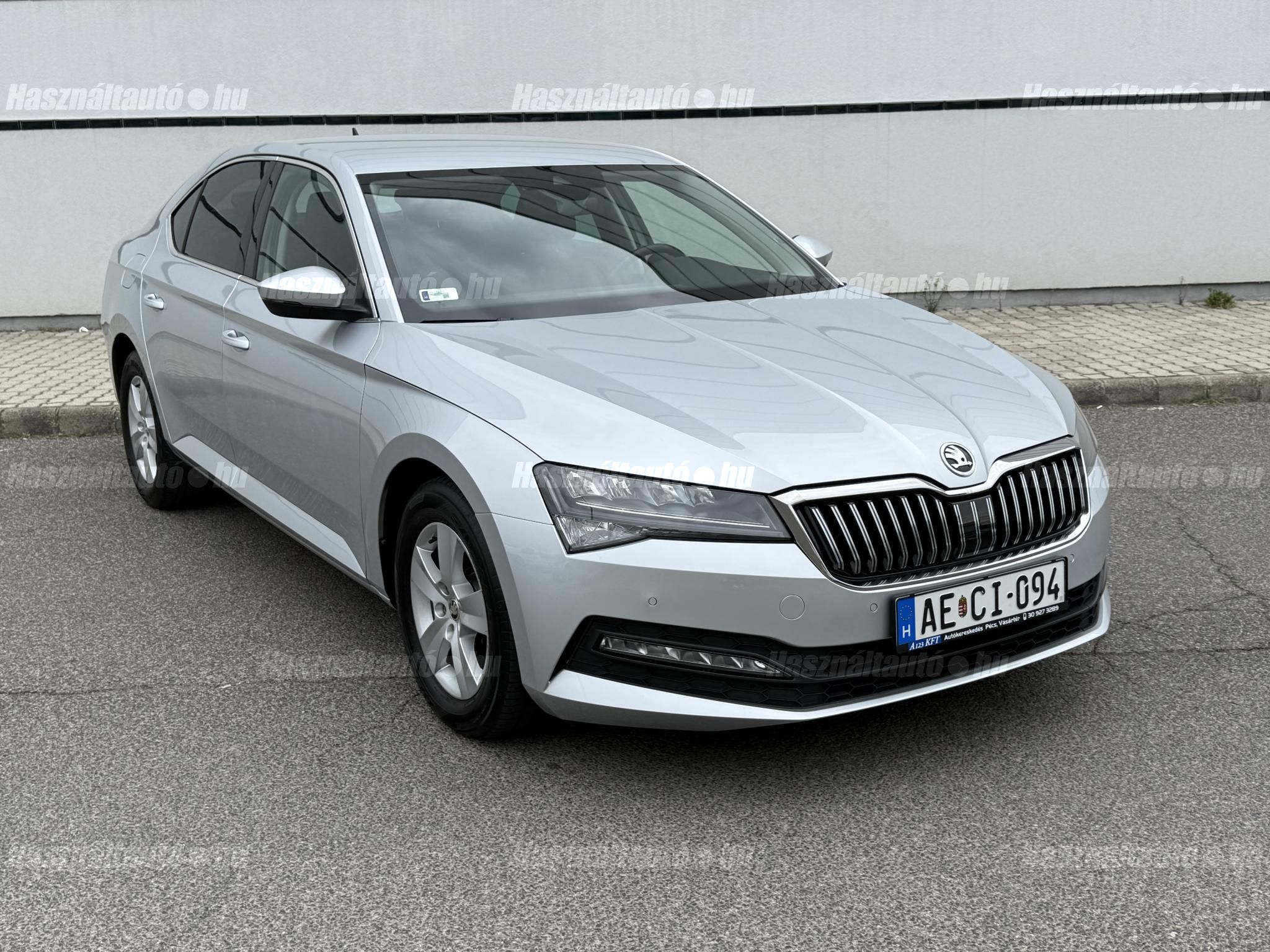SKODA SUPERB 2023/6 - 1