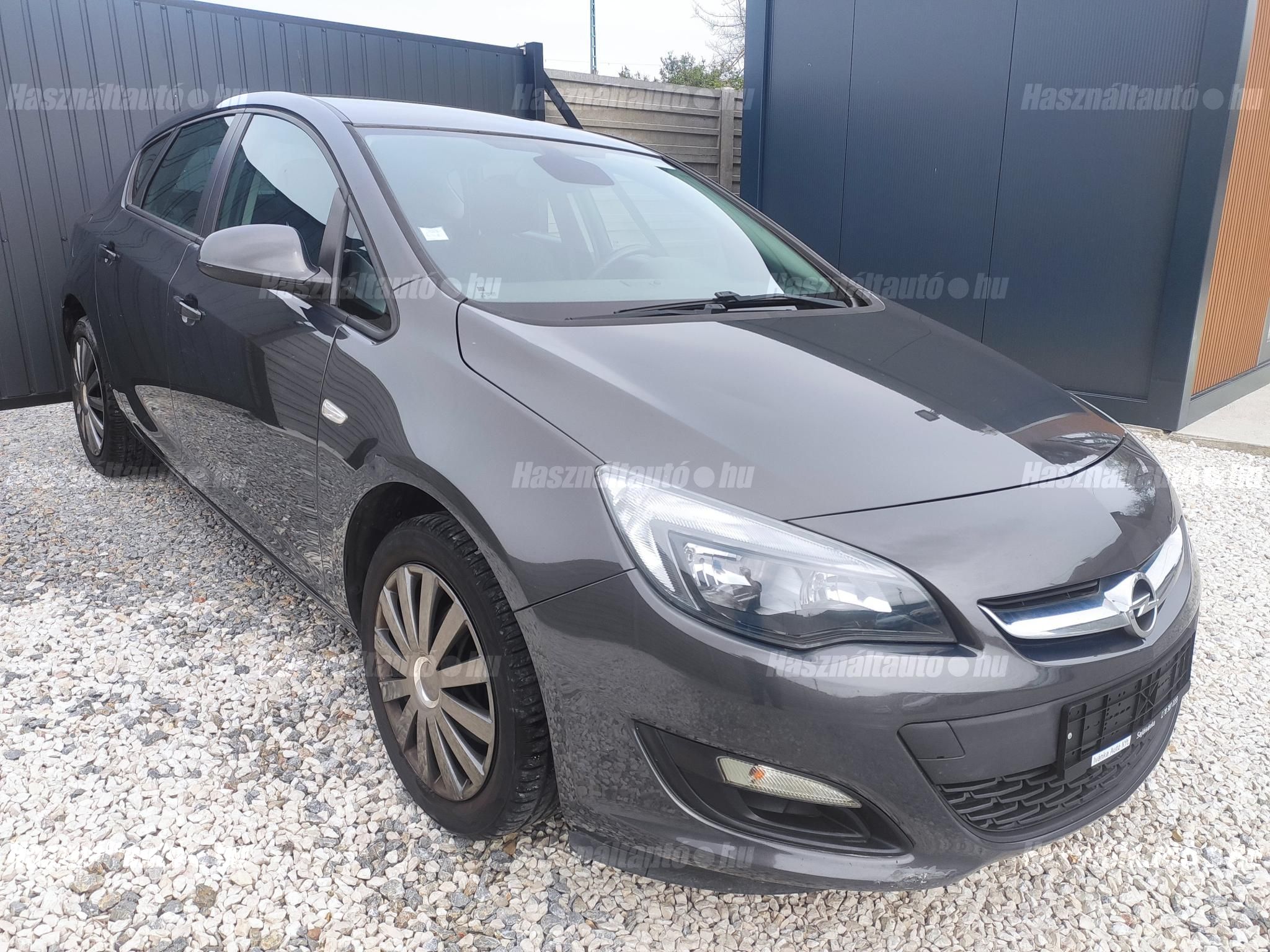 OPEL ASTRA J 2015/4 - 1