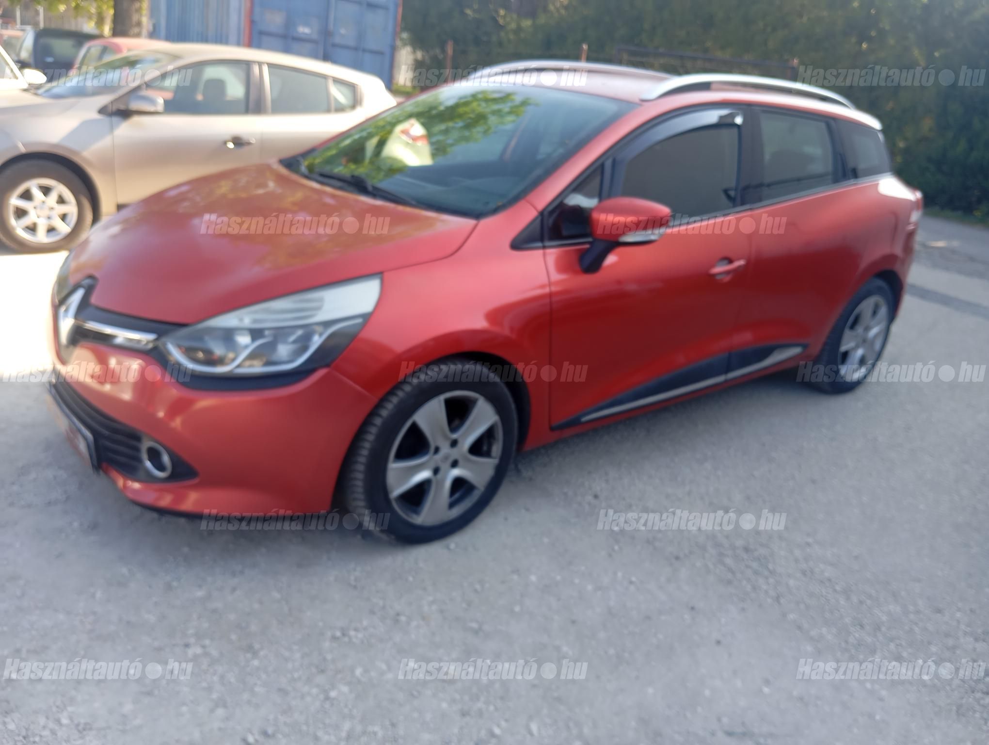 RENAULT CLIO 2013/9 - 1