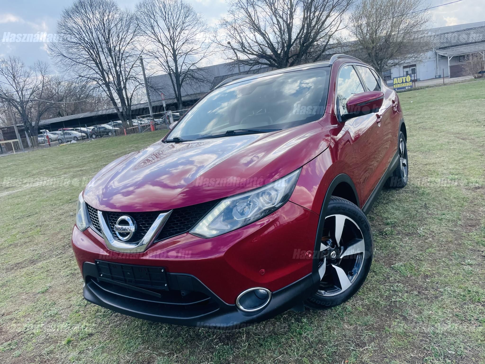 NISSAN QASHQAI 2015 - 1