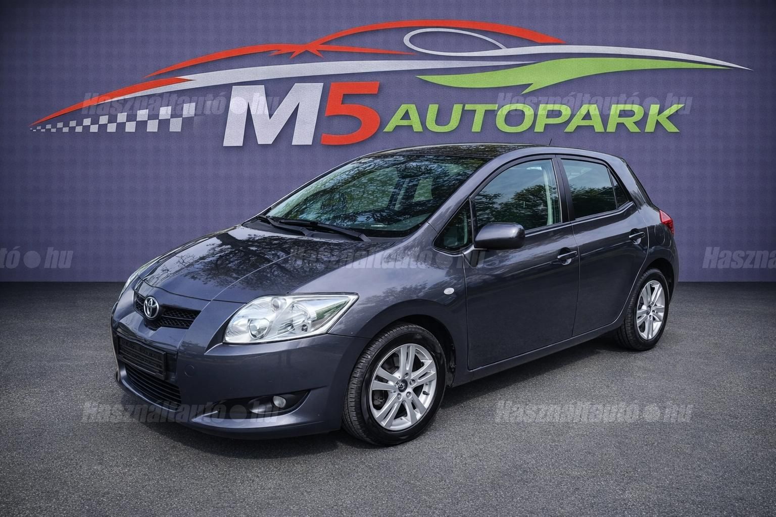 TOYOTA AURIS 2009 - 1