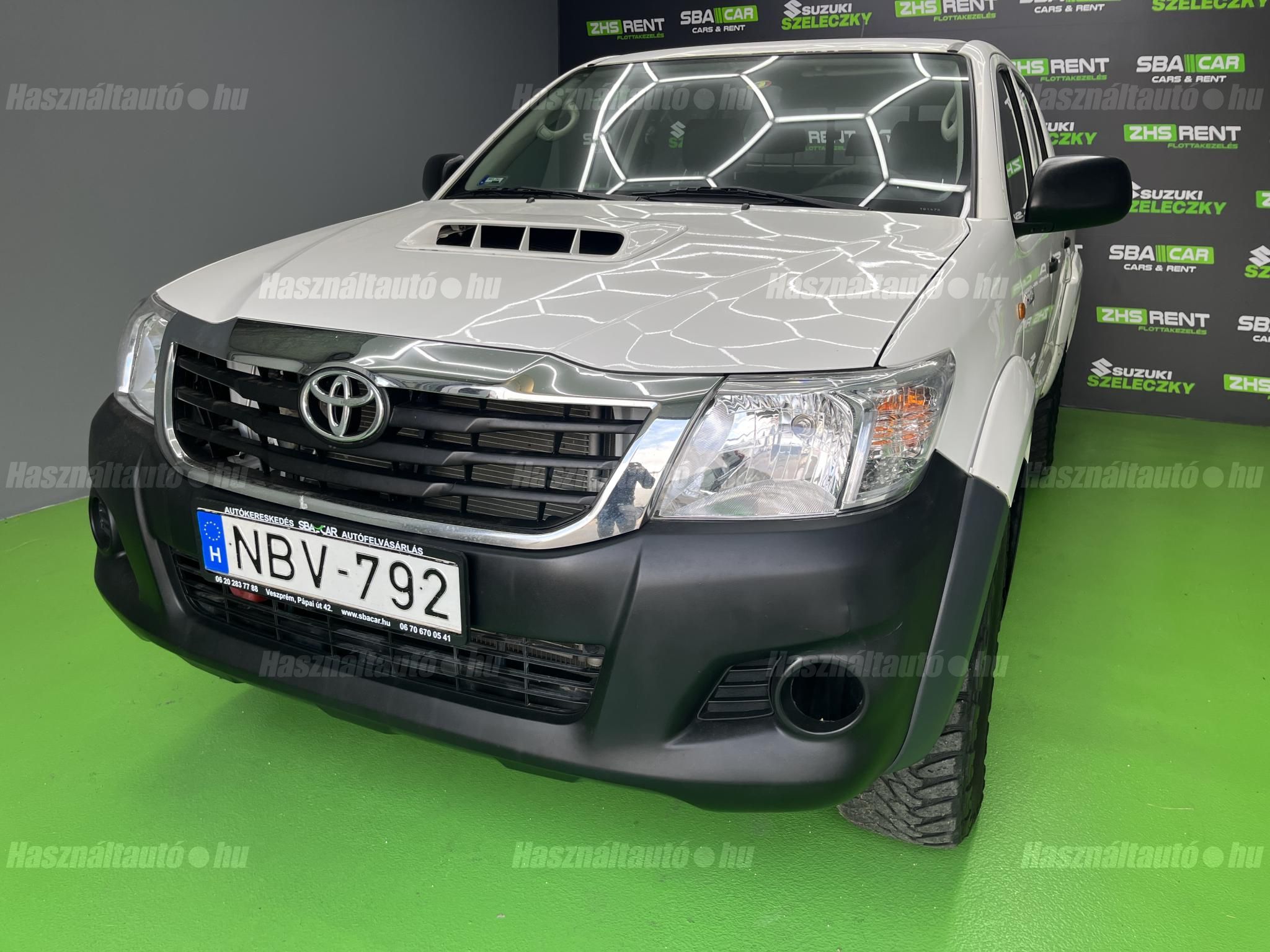 TOYOTA HILUX 2015/4 - 1