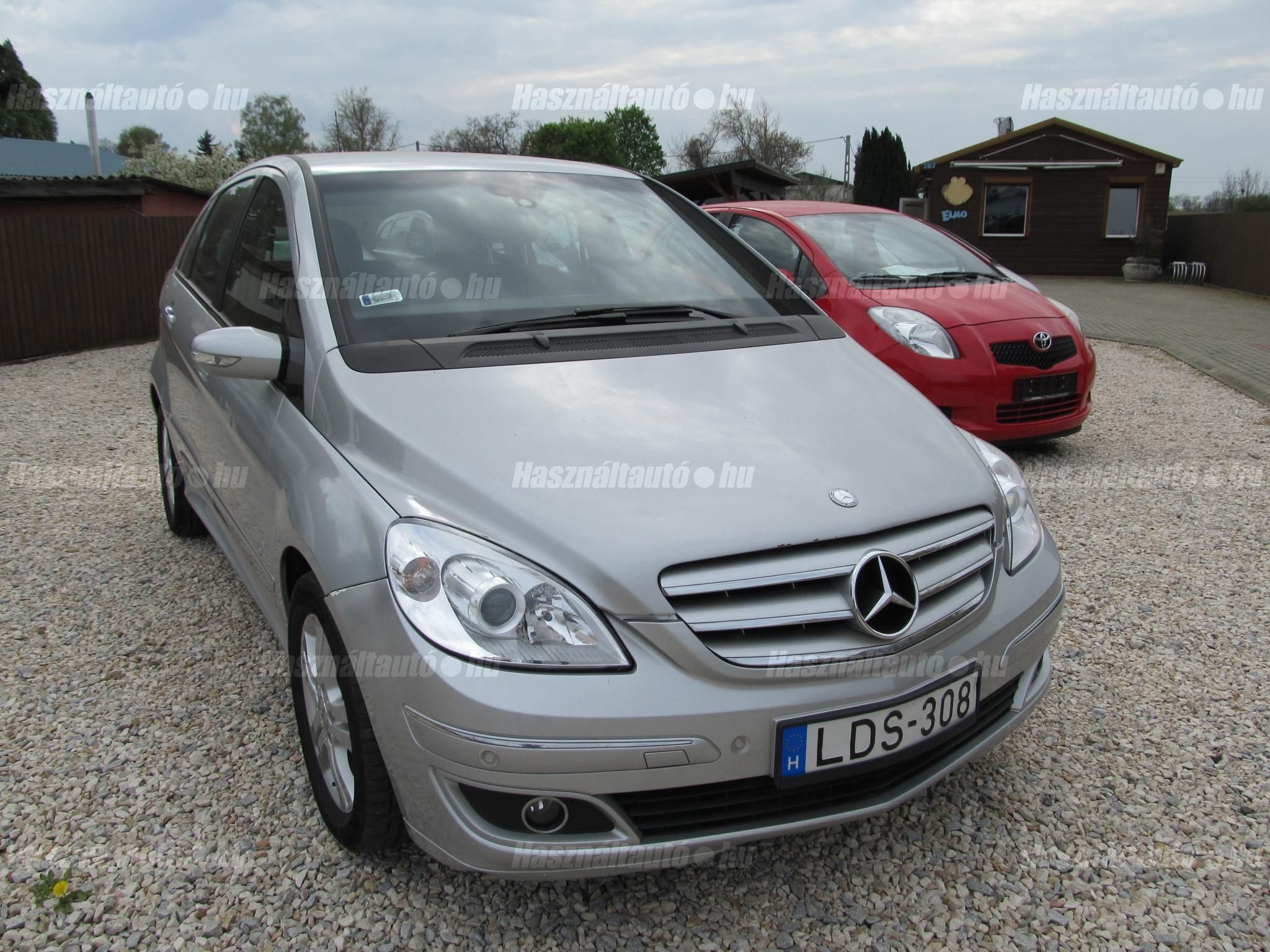MERCEDES-BENZ B 200 2008/4 - 1