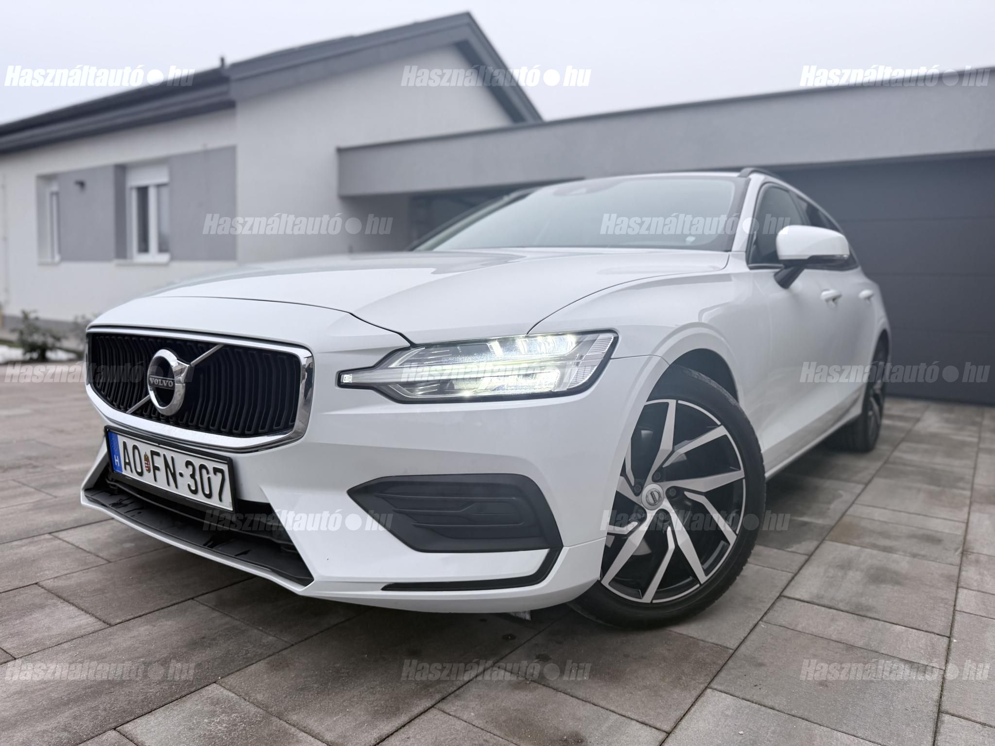 VOLVO V60 2020/11 - 1