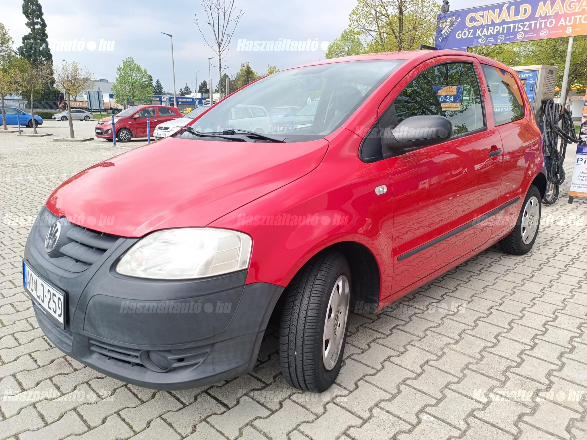 VOLKSWAGEN FOX 2009/8 - 1