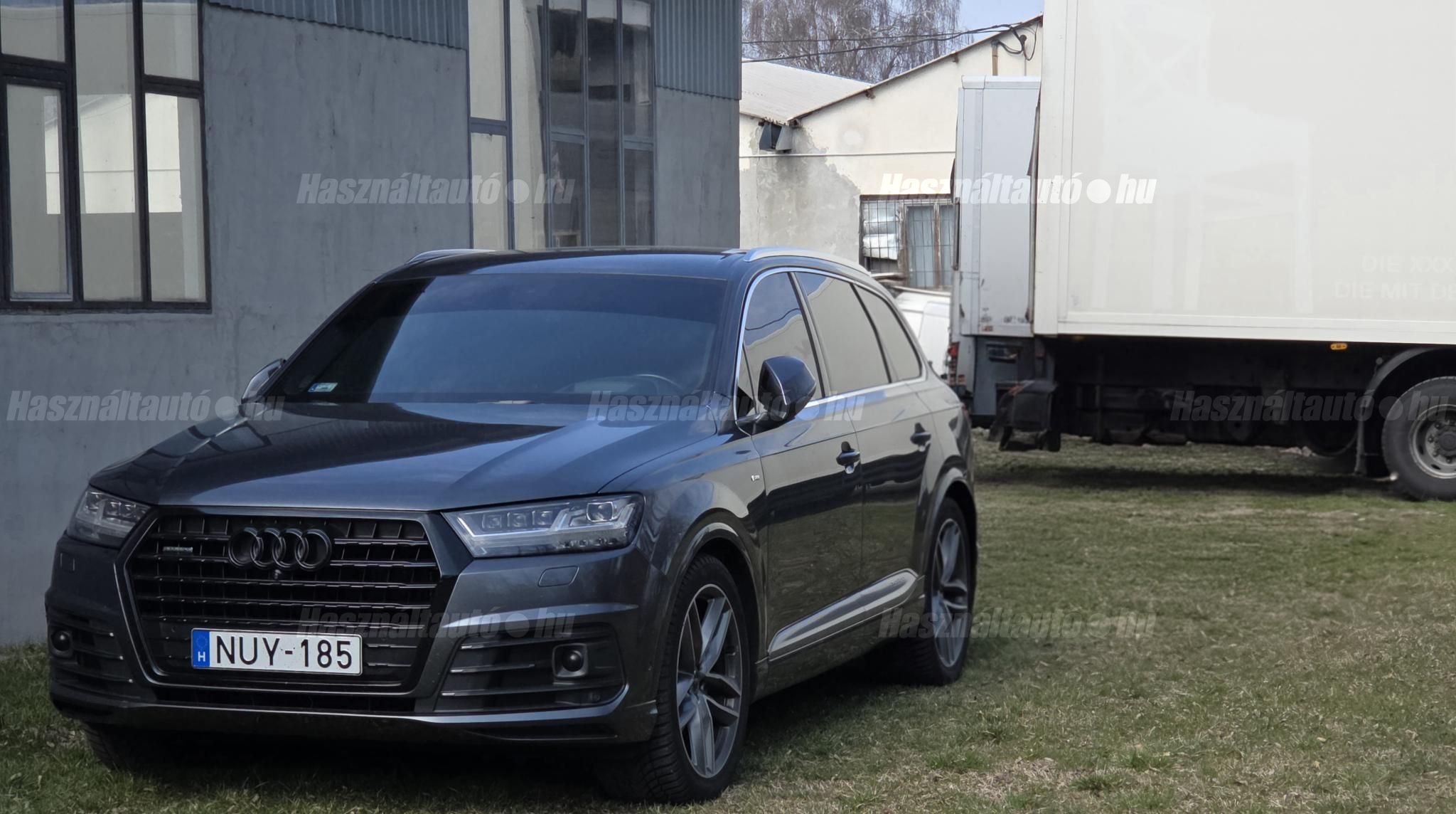 AUDI Q7 2016/8 - 1
