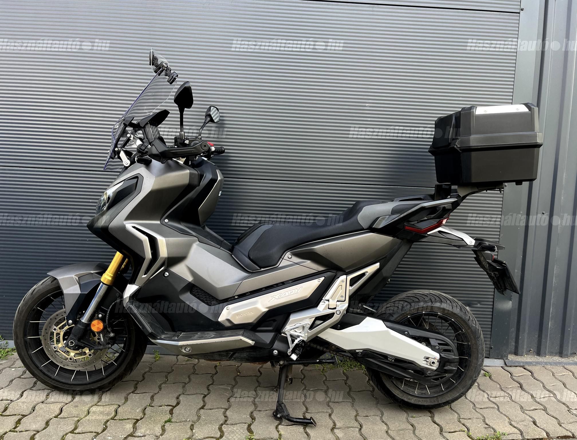 HONDA X-ADV 2017/10 - 1