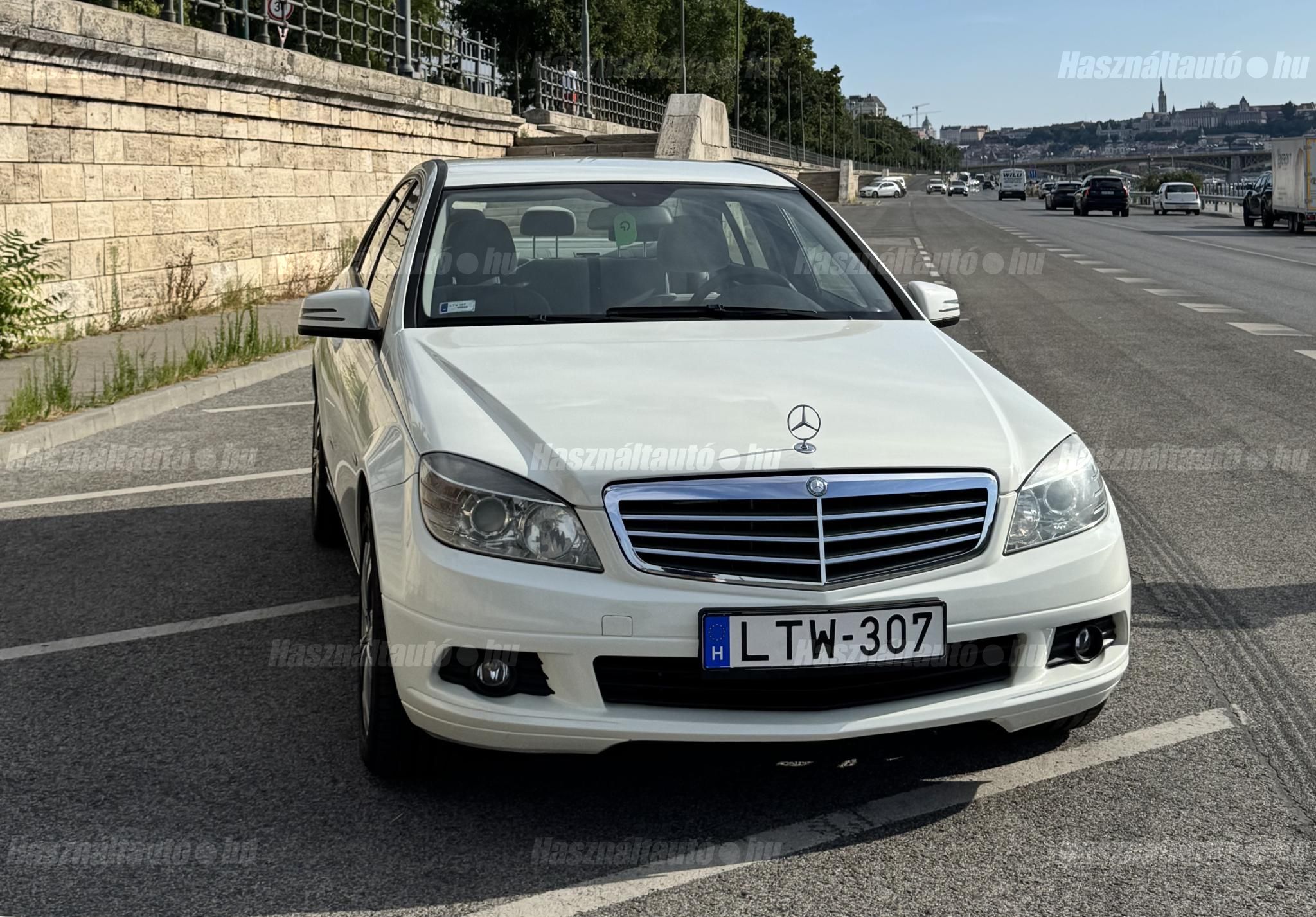 MERCEDES-BENZ C 180 2010/9 - 1