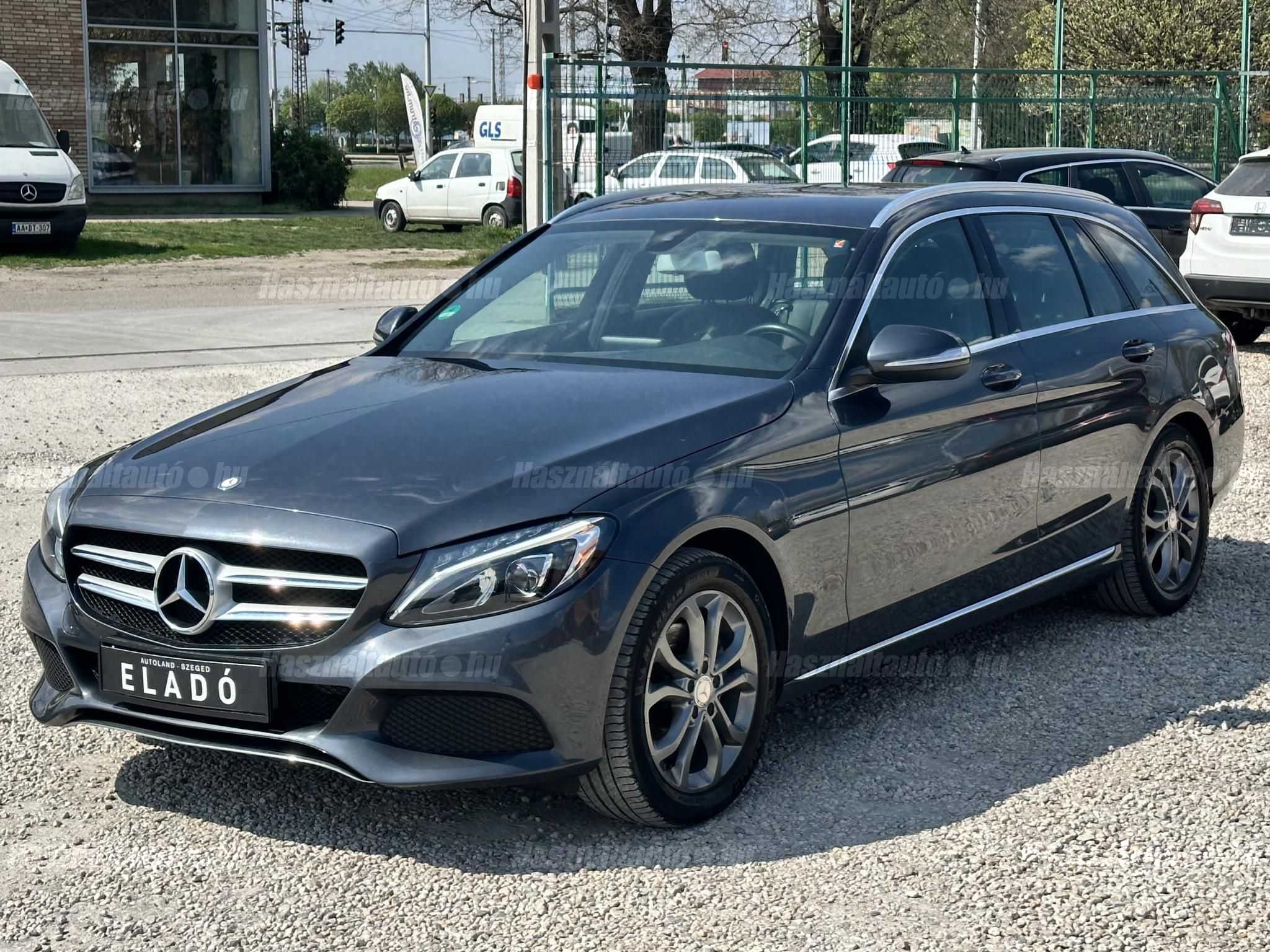 MERCEDES-BENZ C 220 2015/6 - 1