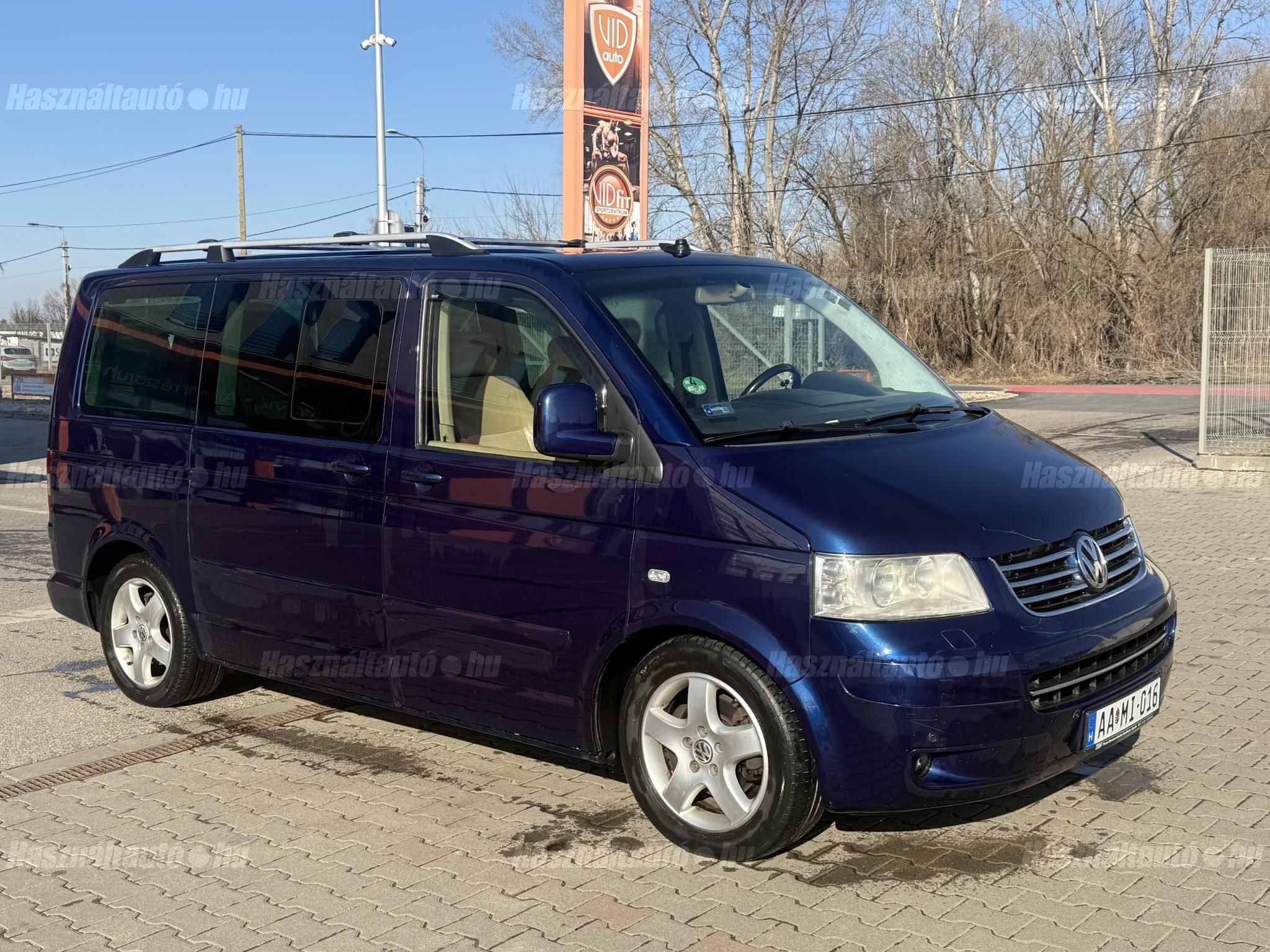 VOLKSWAGEN MULTIVAN 2005/9 - 1