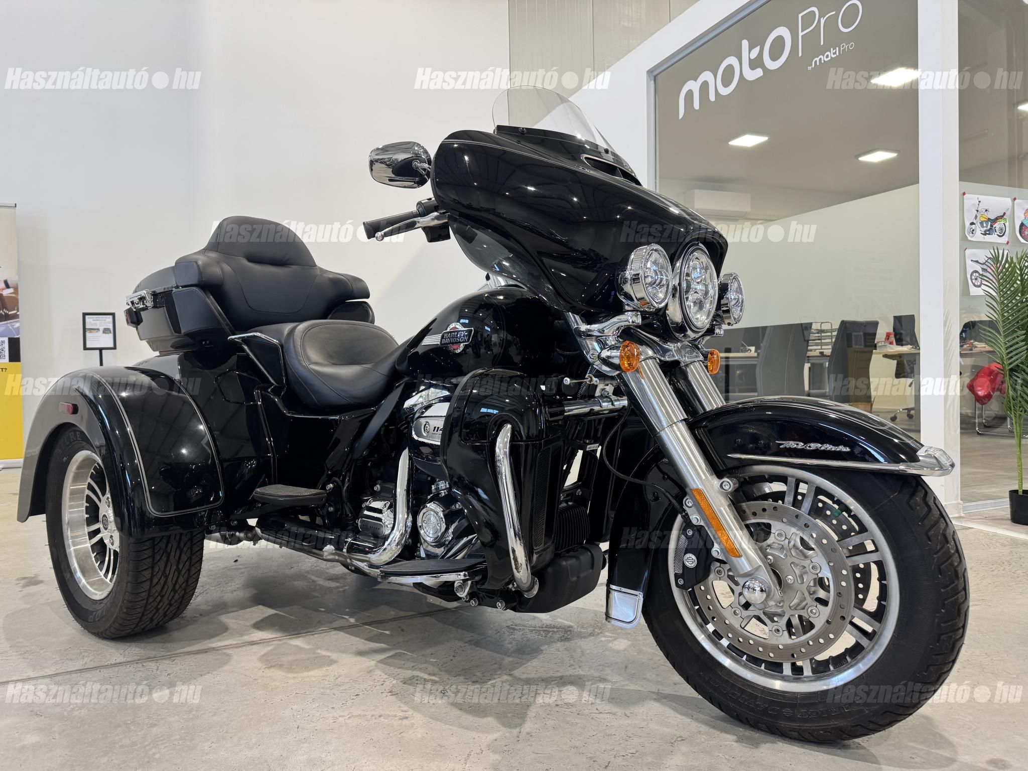 HARLEY-DAVIDSON TRI GLIDE ULTRA 2023/9 - 1