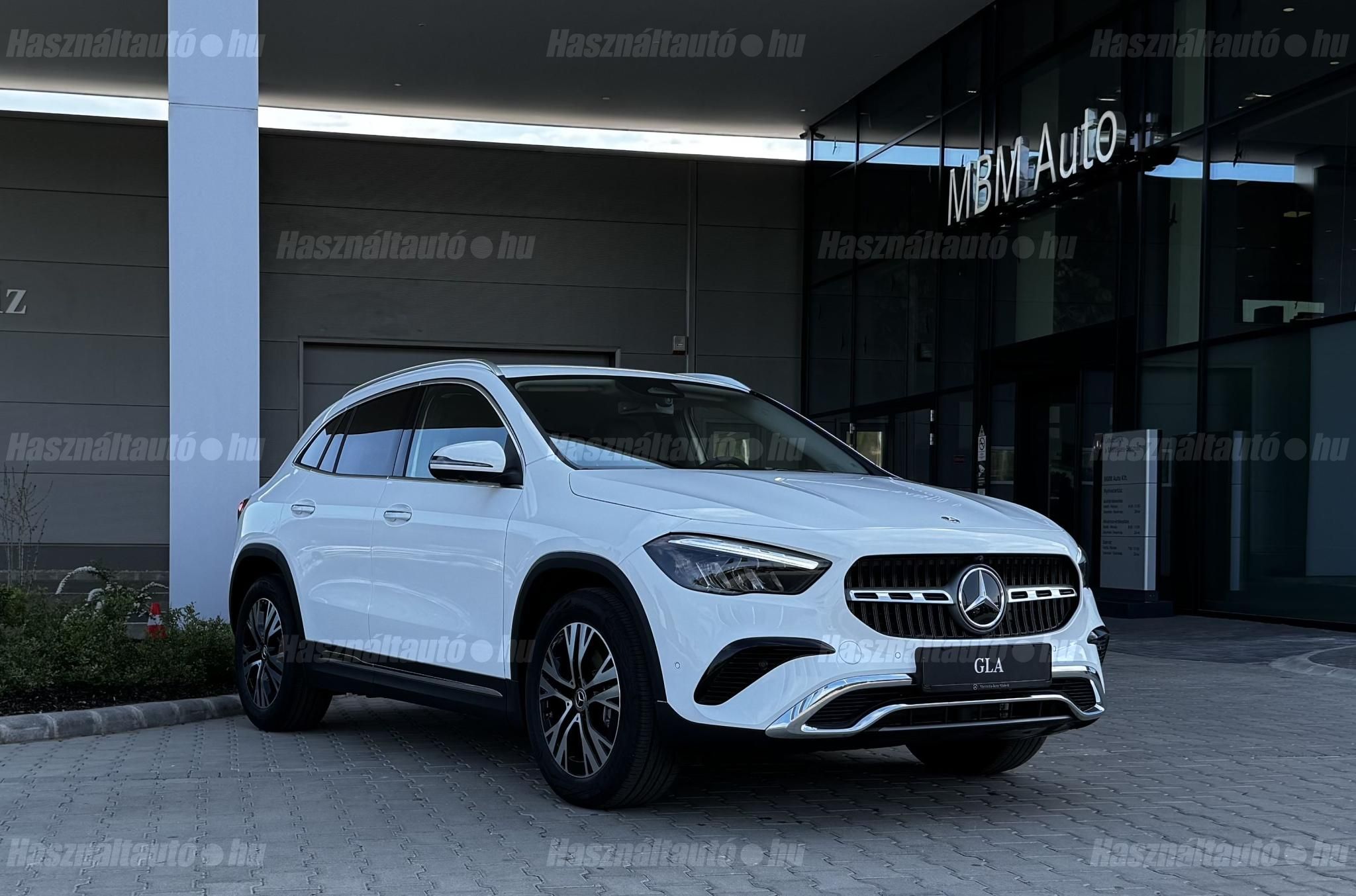 MERCEDES-BENZ GLA 180 2025 - 1