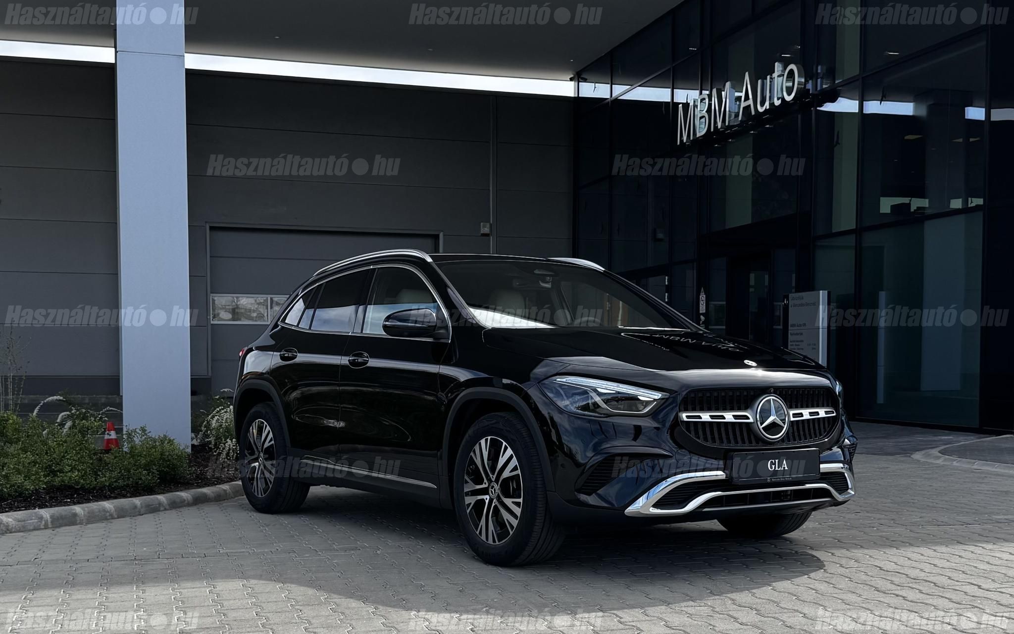 MERCEDES-BENZ GLA 180 2026 - 1