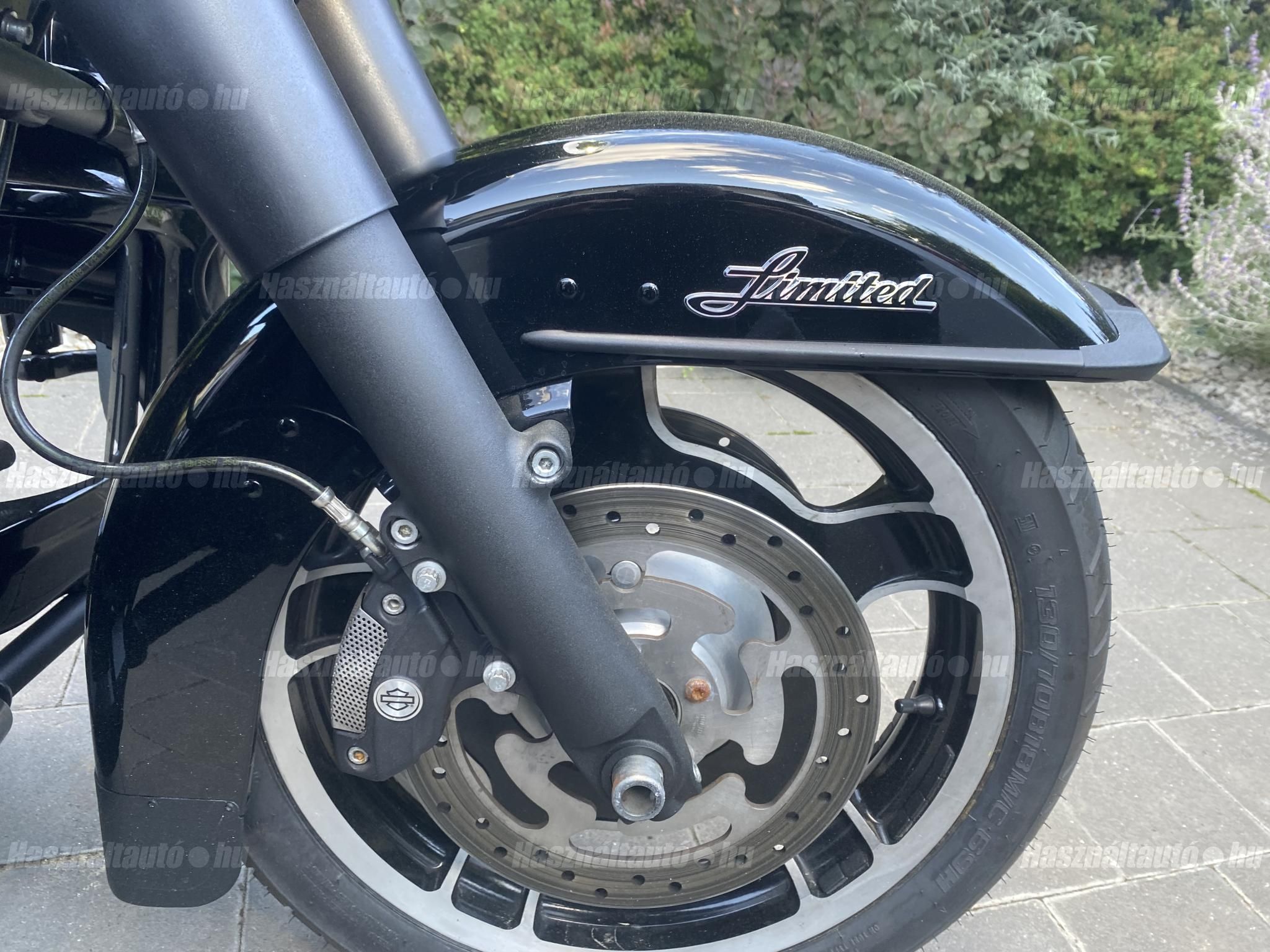 HARLEY-DAVIDSON STREET GLIDE SPECIAL 2012/3 - 1