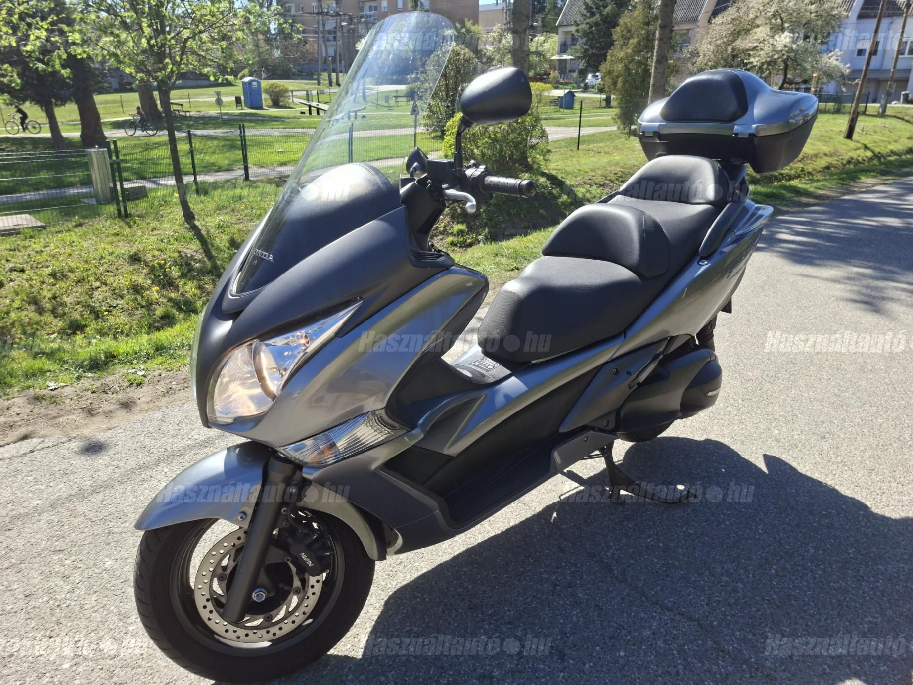 HONDA SW-T 400 2011/9 - 1
