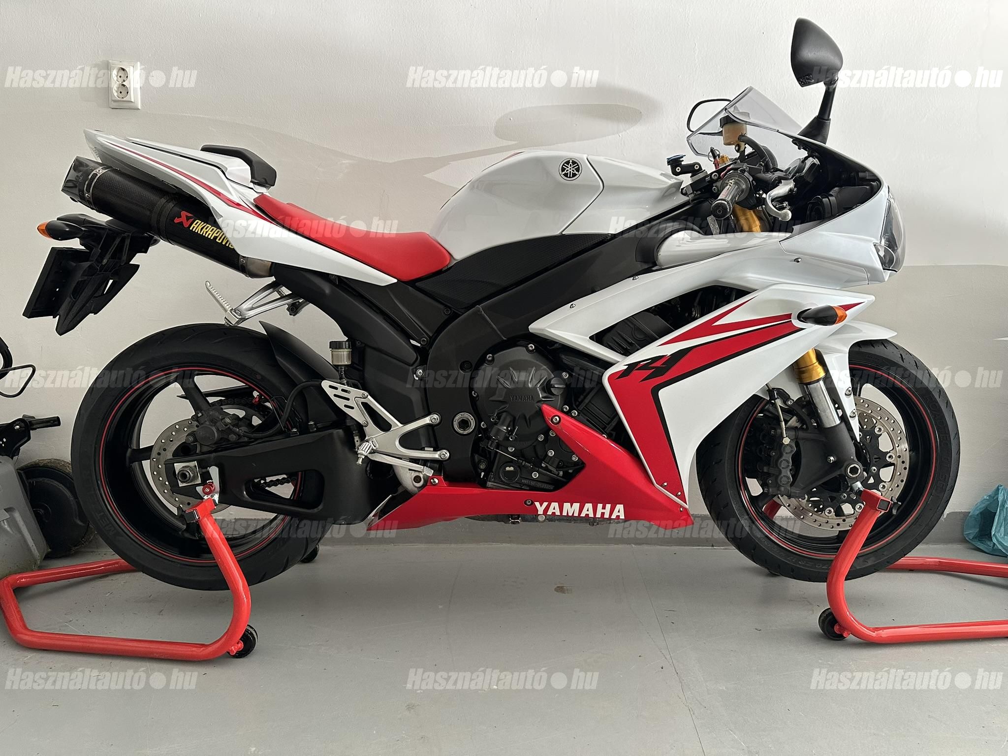 YAMAHA YZF R1 2007/10 - 1