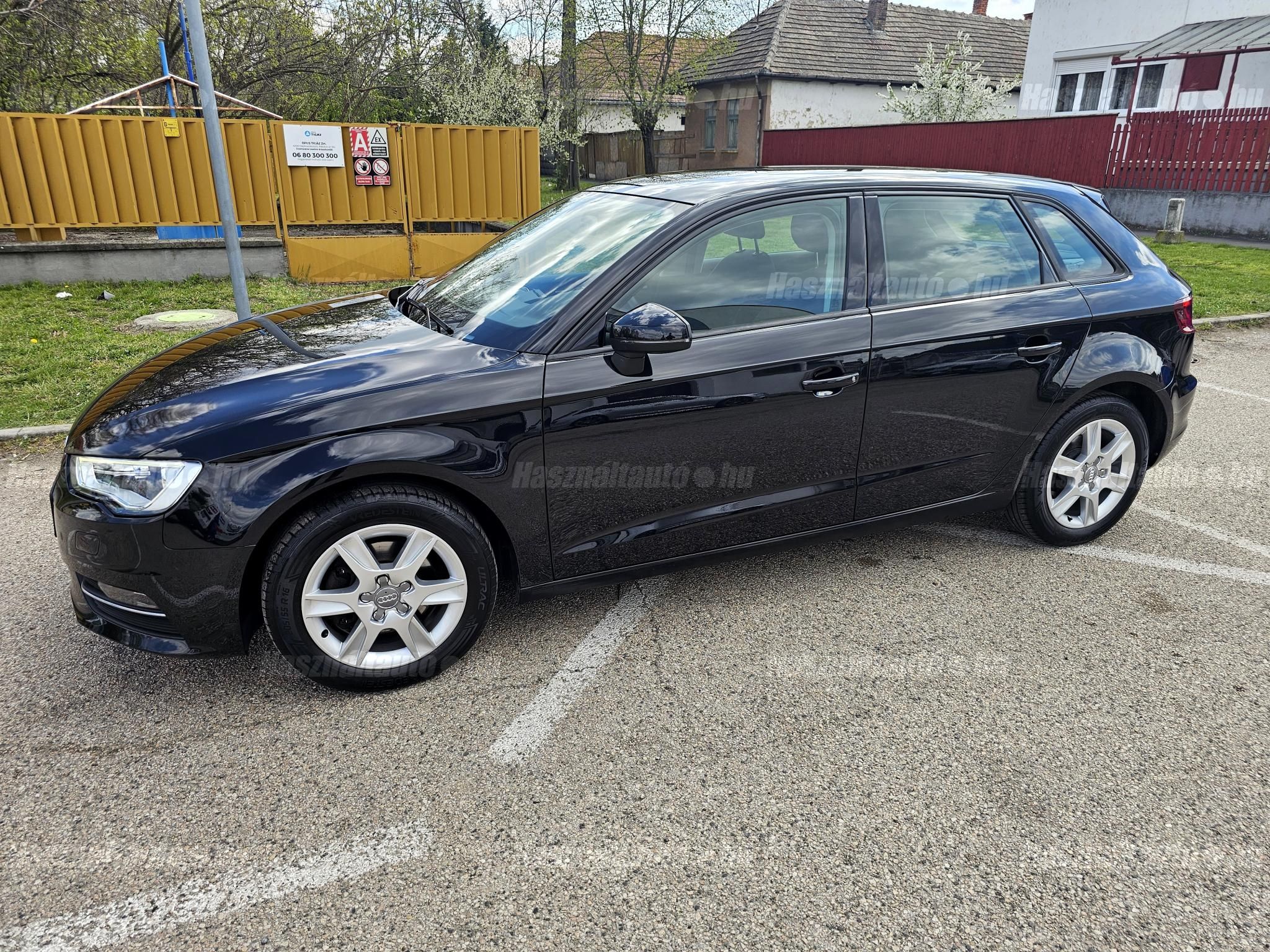AUDI A3 2013/8 - 1