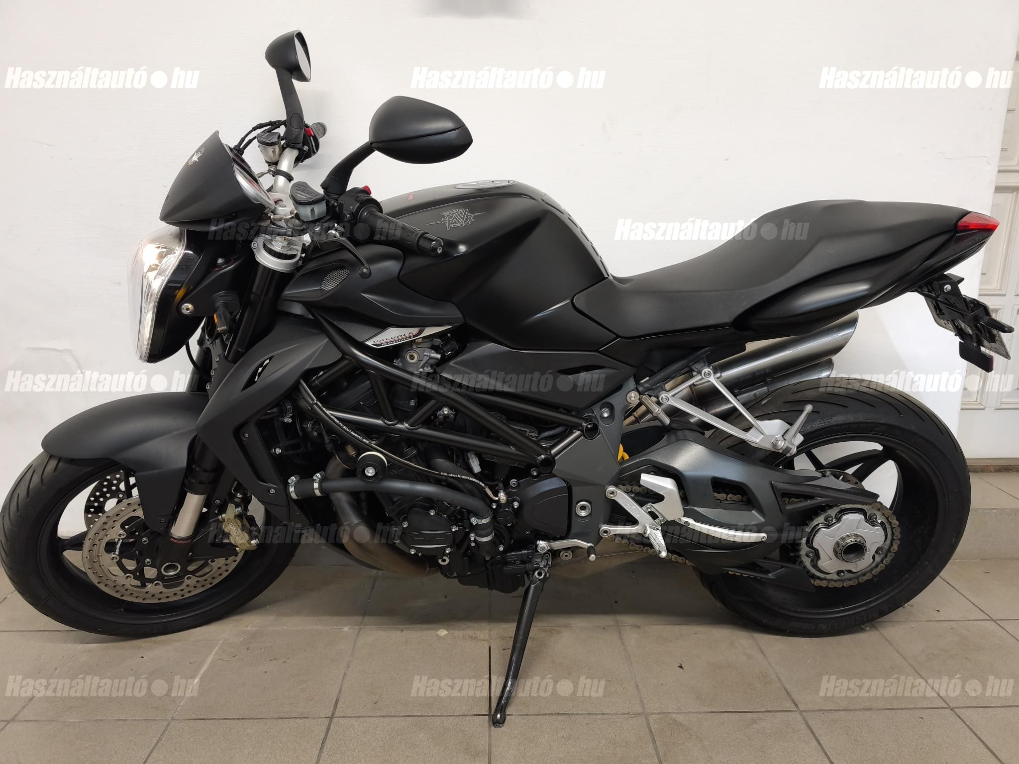 MV AGUSTA BRUTALE 920 2011/6 - 1
