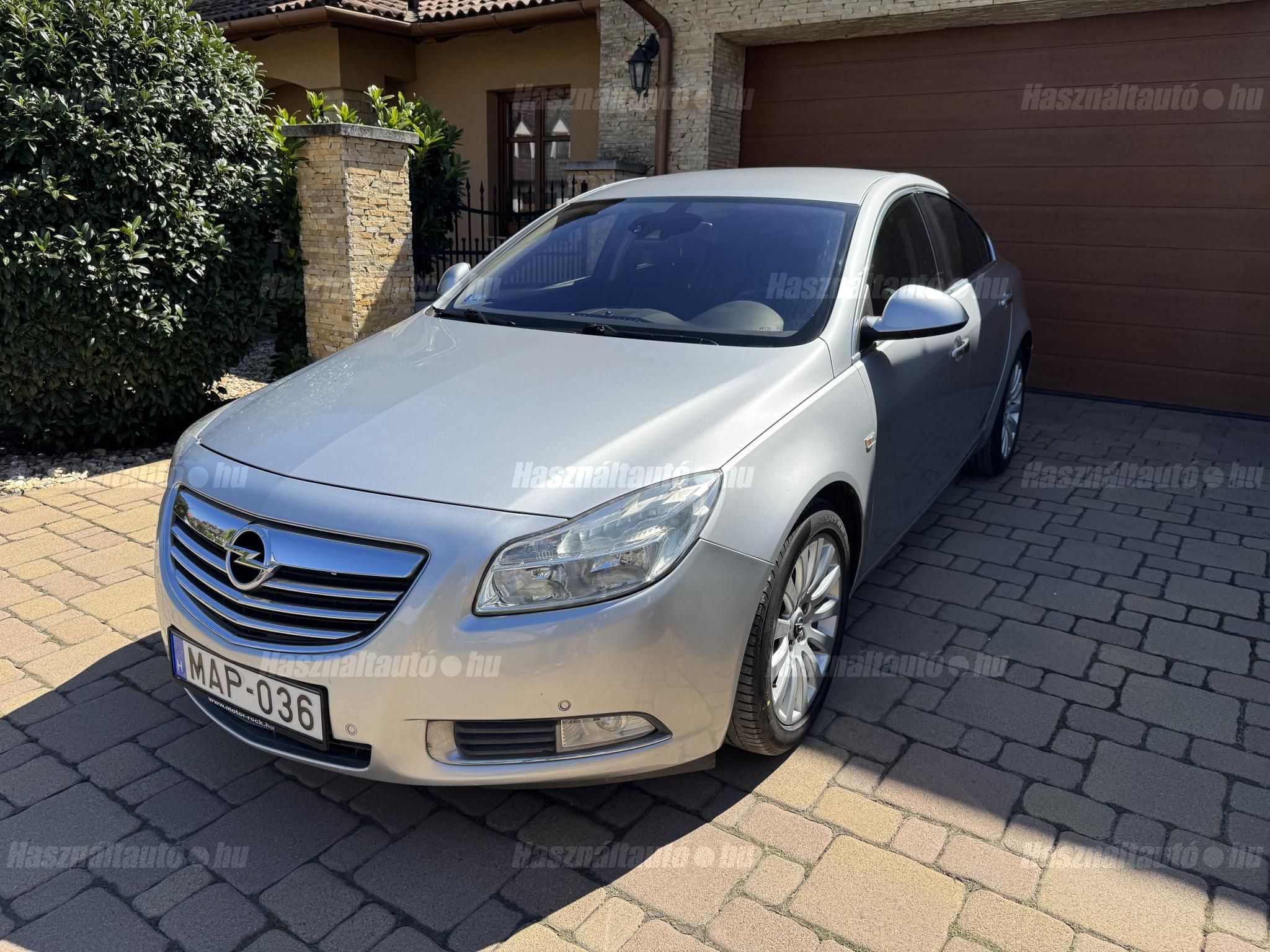 OPEL INSIGNIA 2009/6 - 1