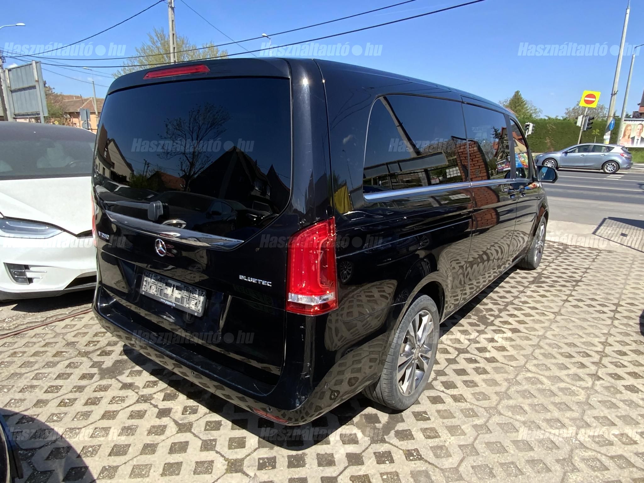 MERCEDES-BENZ V-OSZTÁLY 2015/3 - 1