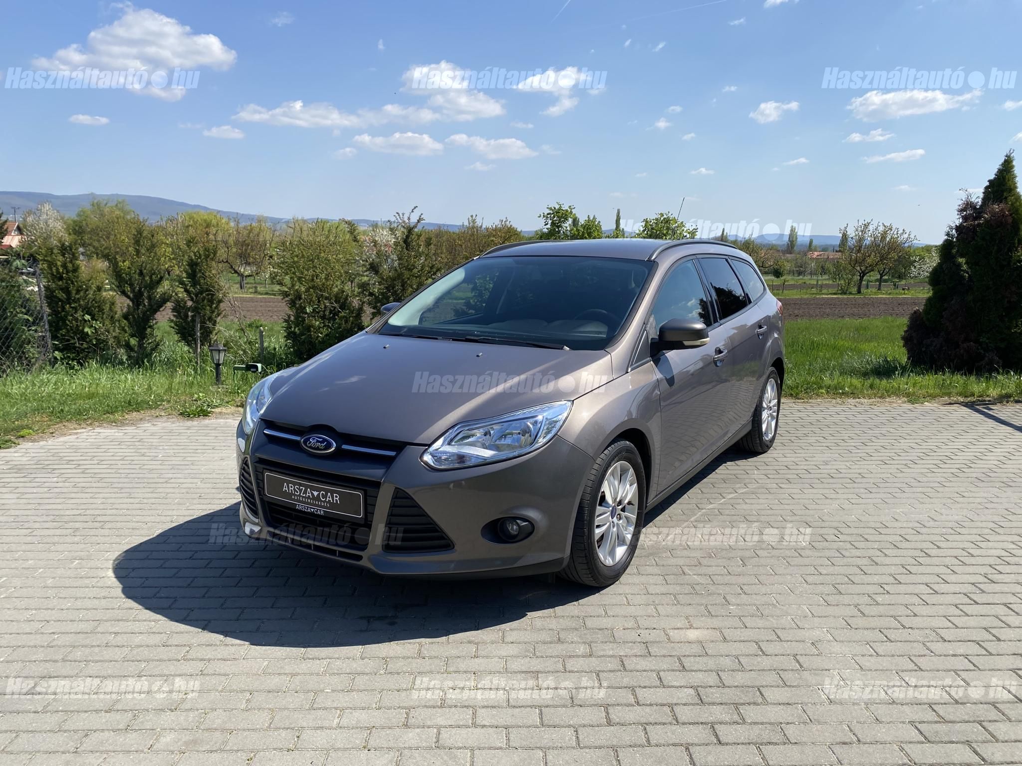 FORD FOCUS 2011/9 - 1