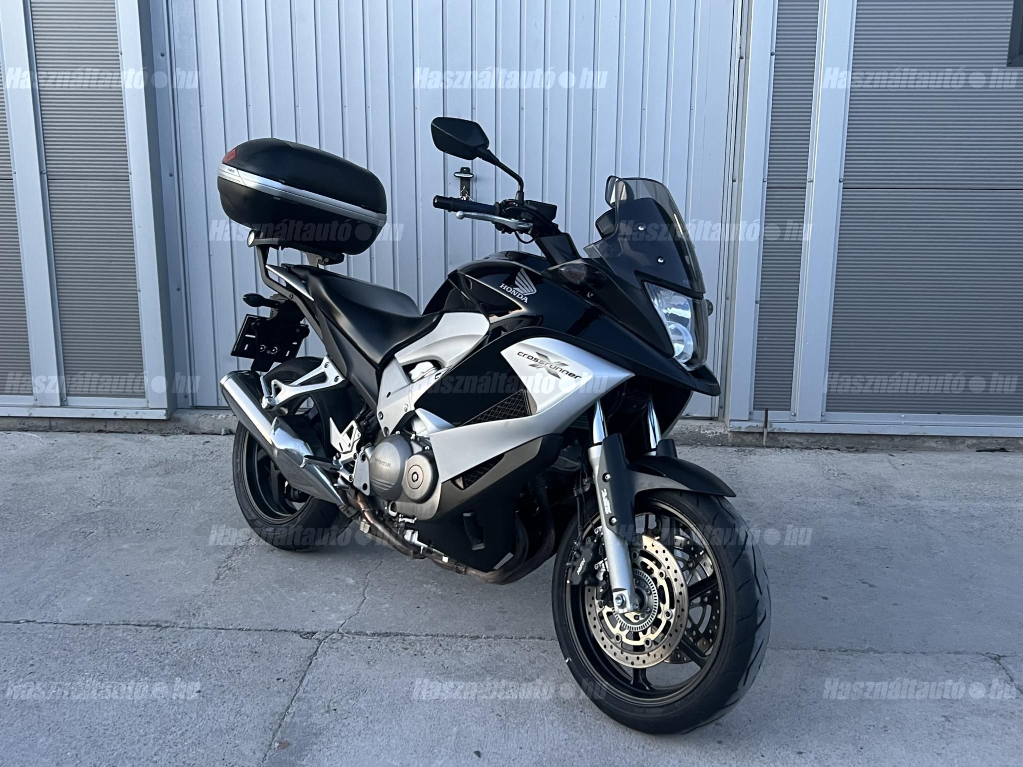 HONDA VFR 800 X 2012/4 - 1