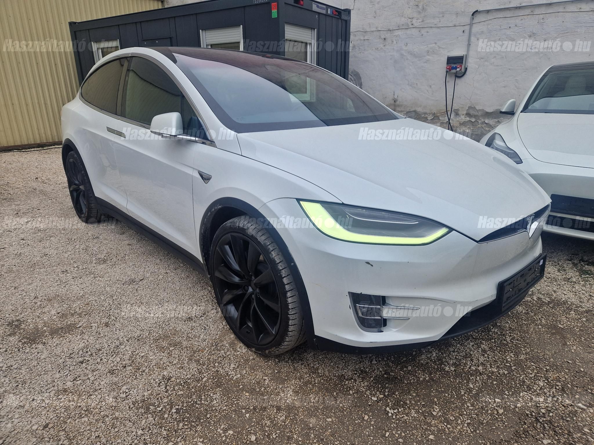TESLA MODEL X 2020/11 - 1